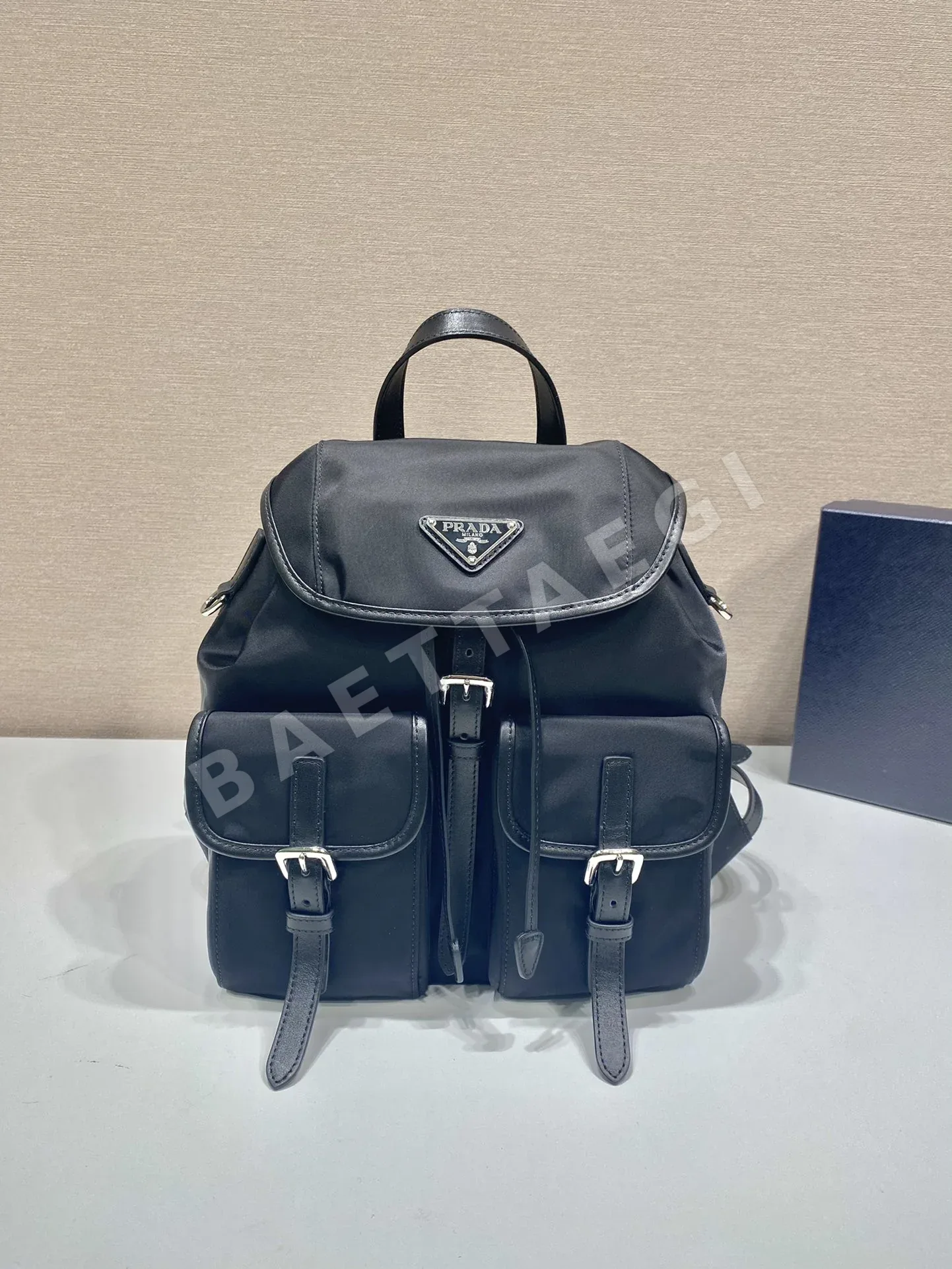프라다 나일론 백팩 1BZ677