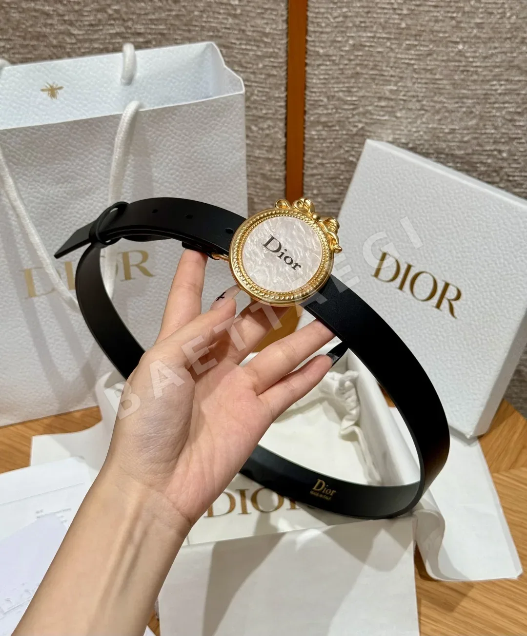 디올 메다이용 소가죽 벨트 상세 이미지 4