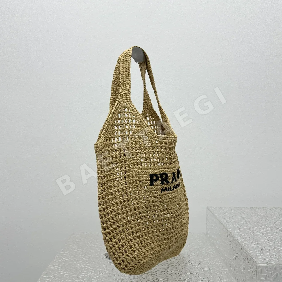 프라다 살구색 라피아 메시 토트백 상세 이미지 3