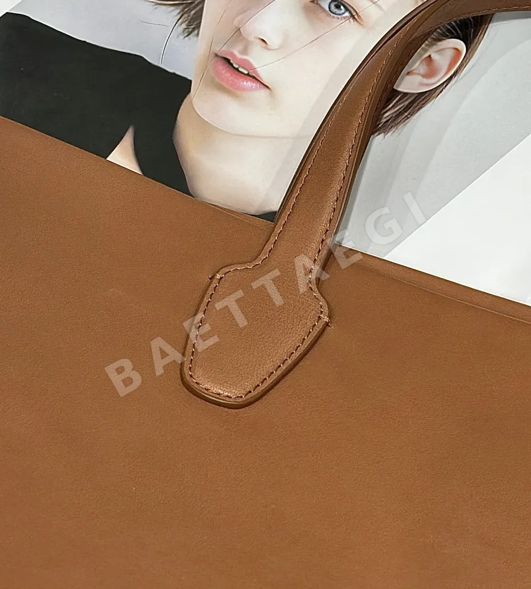 더로우 마르셀 새들 가죽 브리프케이스 가방 상세 이미지 5