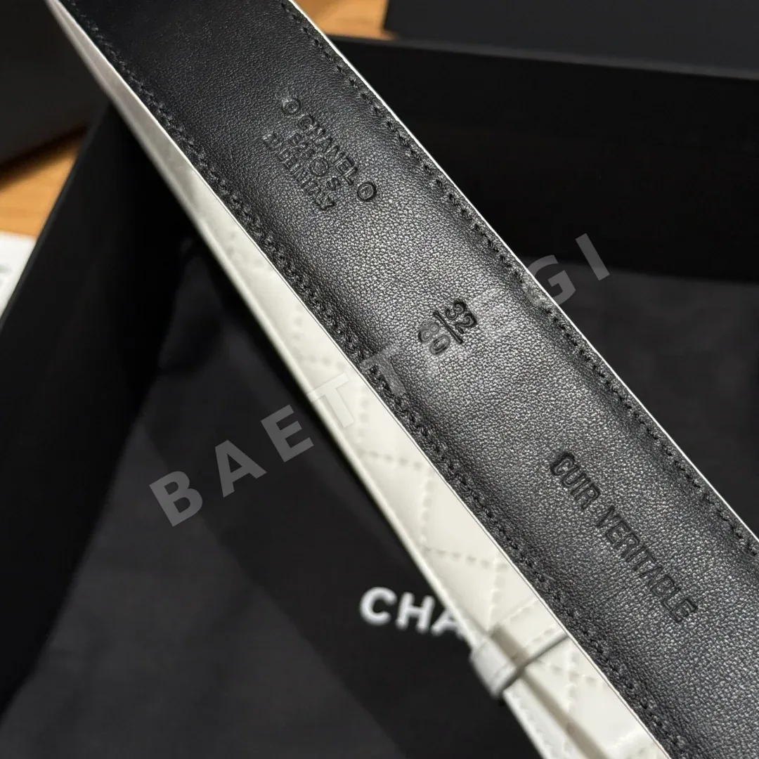 샤넬 클래식 더블 C 로고 램스킨 벨트 상세 이미지 8