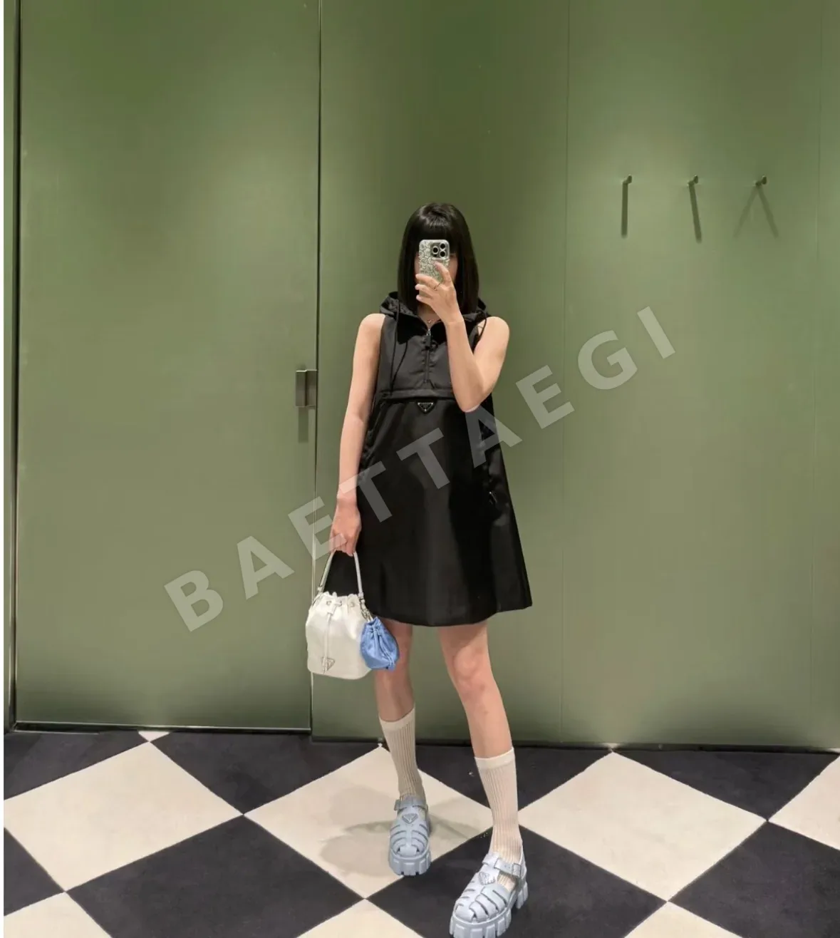 프라다 나일론 민소매 후드 원피스 114941
