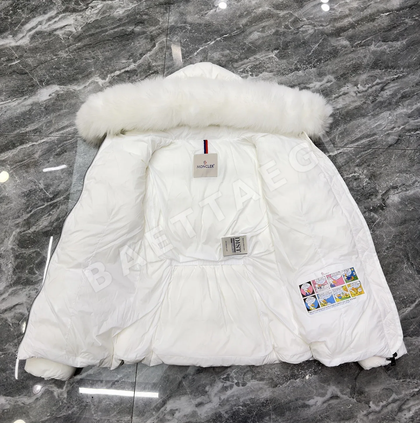 몽클레르 여성 슬림핏 다운 패딩 재킷 상세 이미지 6
