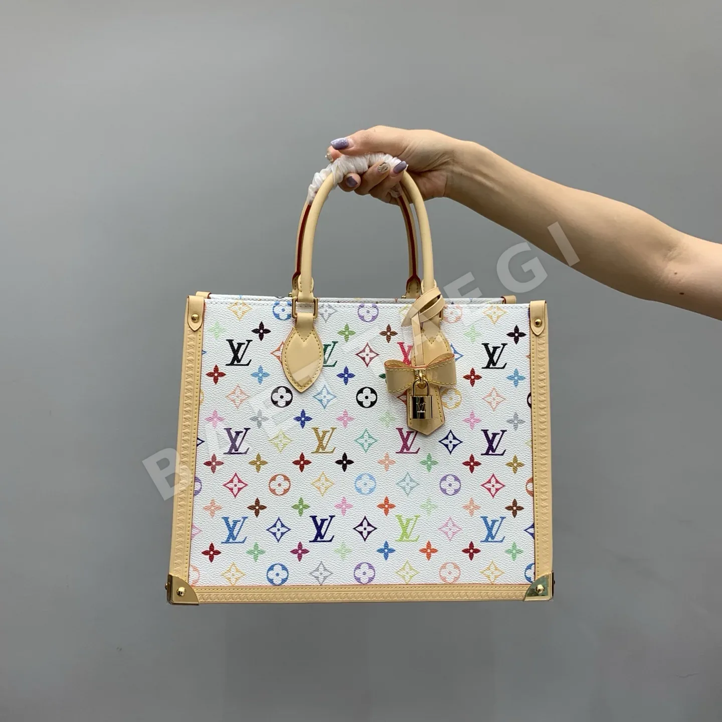 루이비통 온테고 토트백 M13079