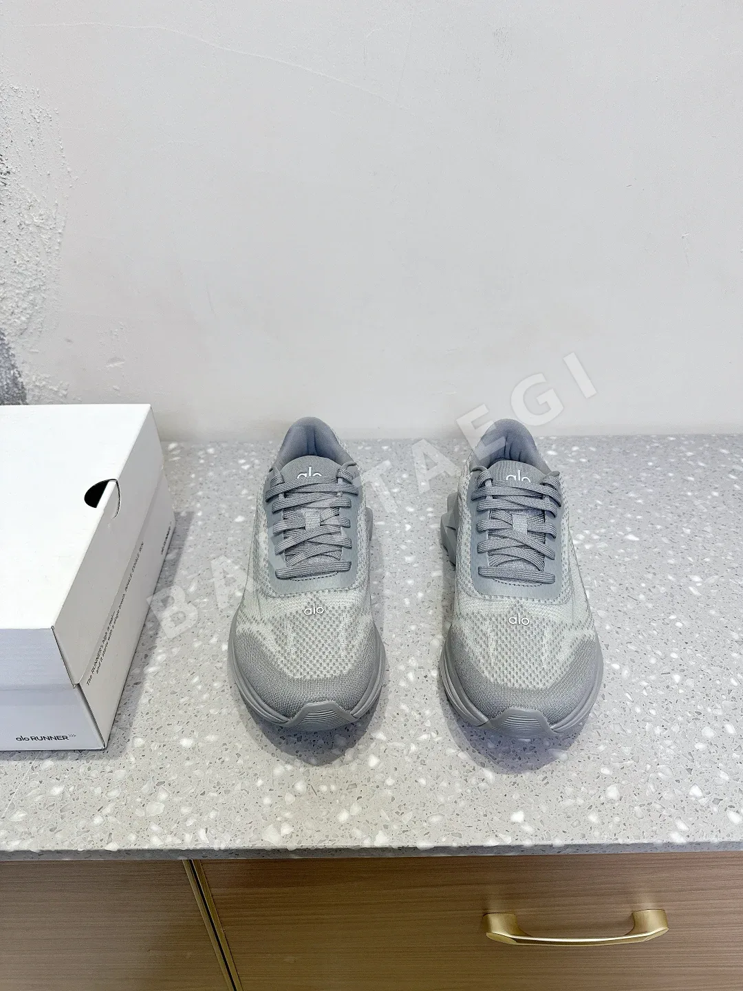 알로 메시 커플용 캐주얼 운동화 75489