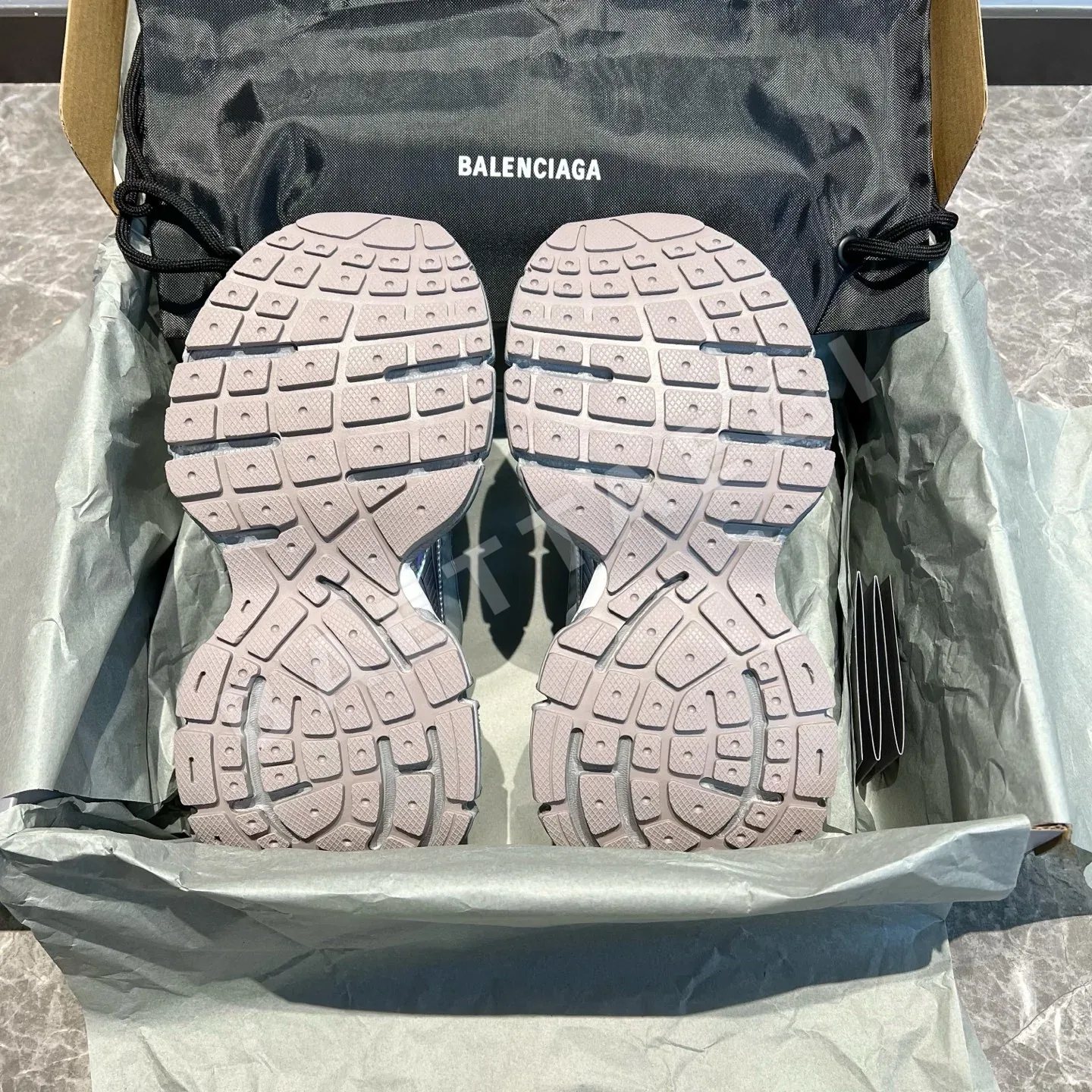 발렌시아가 3XL 나일론 라운드 토 드로스트링 청키 스니커즈 상세 이미지 9