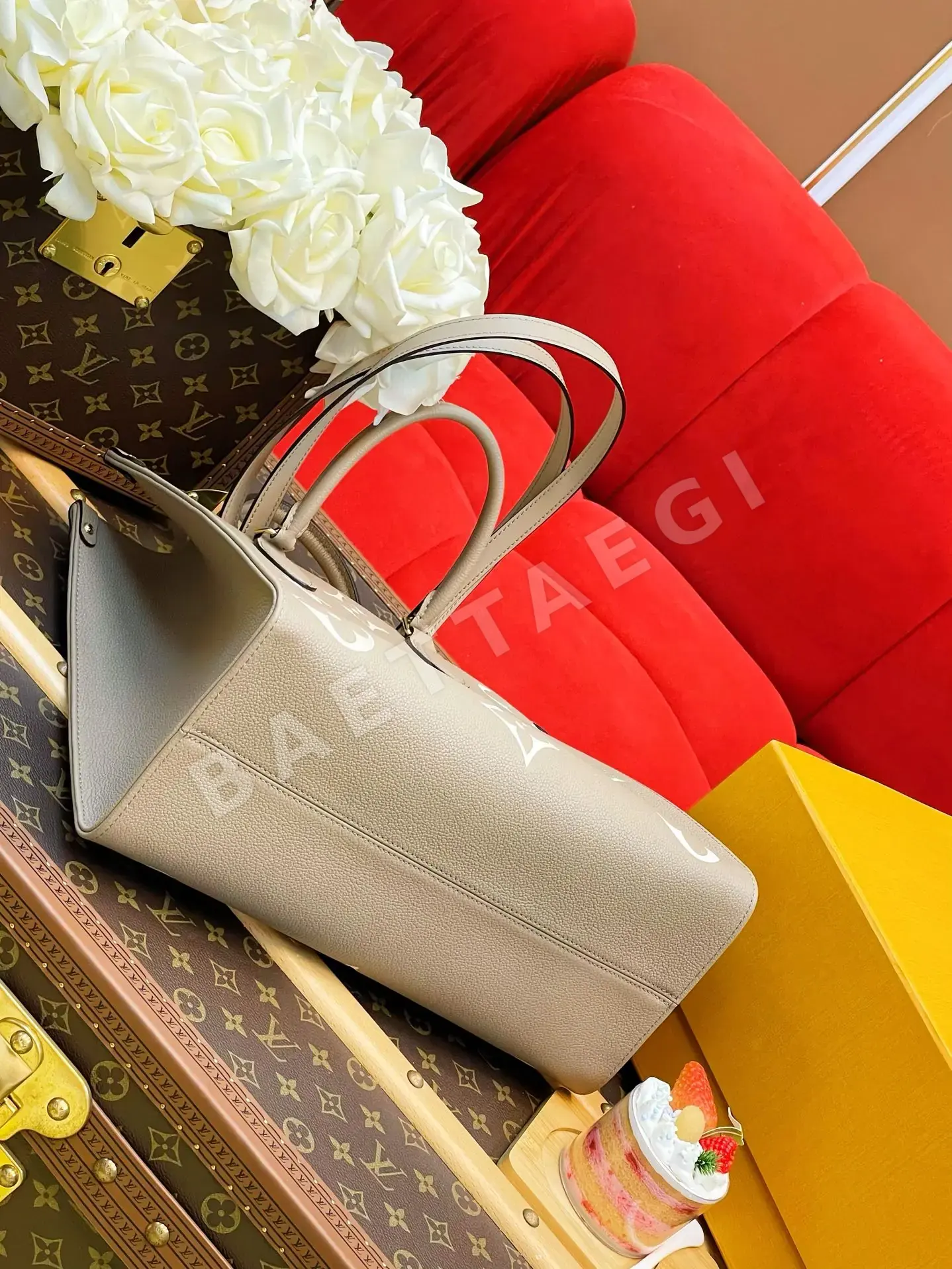루이비통 온더고 미디엄 토트백 M45494 상세 이미지 8