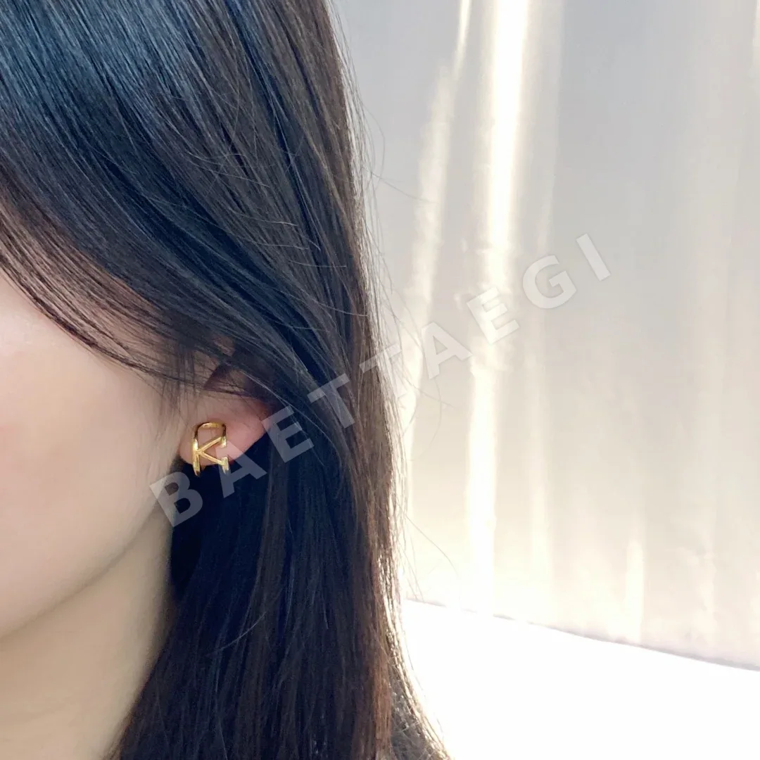발렌티노 미니멀 빈티지 귀걸이 상세 이미지 2