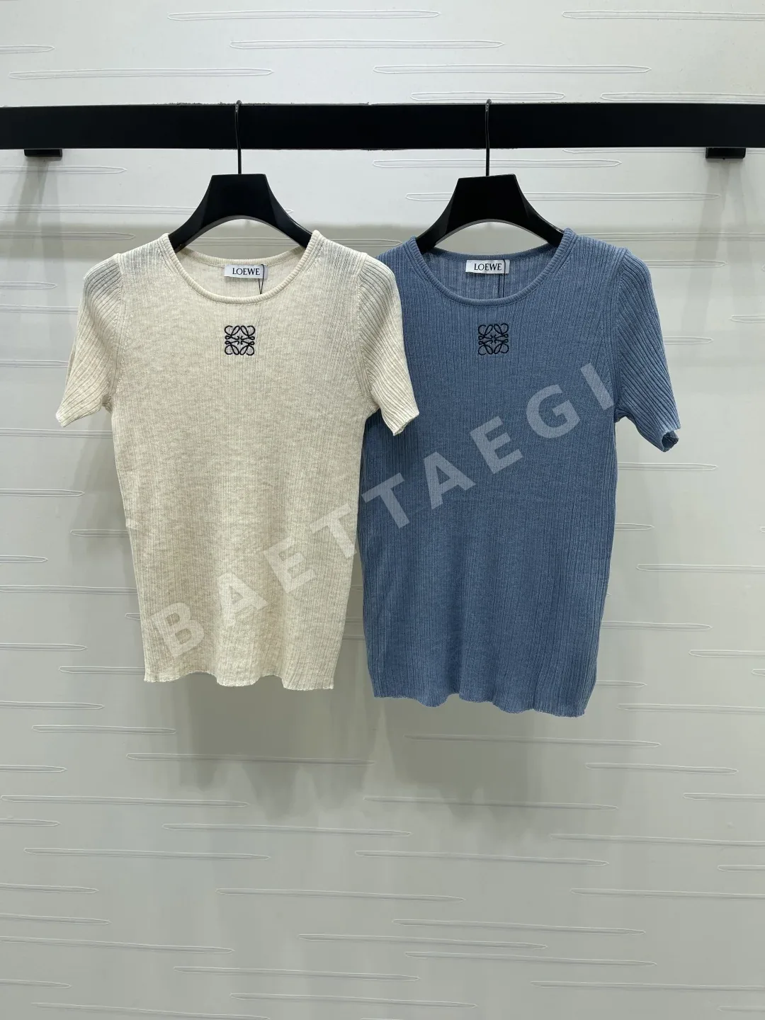 로에베 여성 반팔 96749