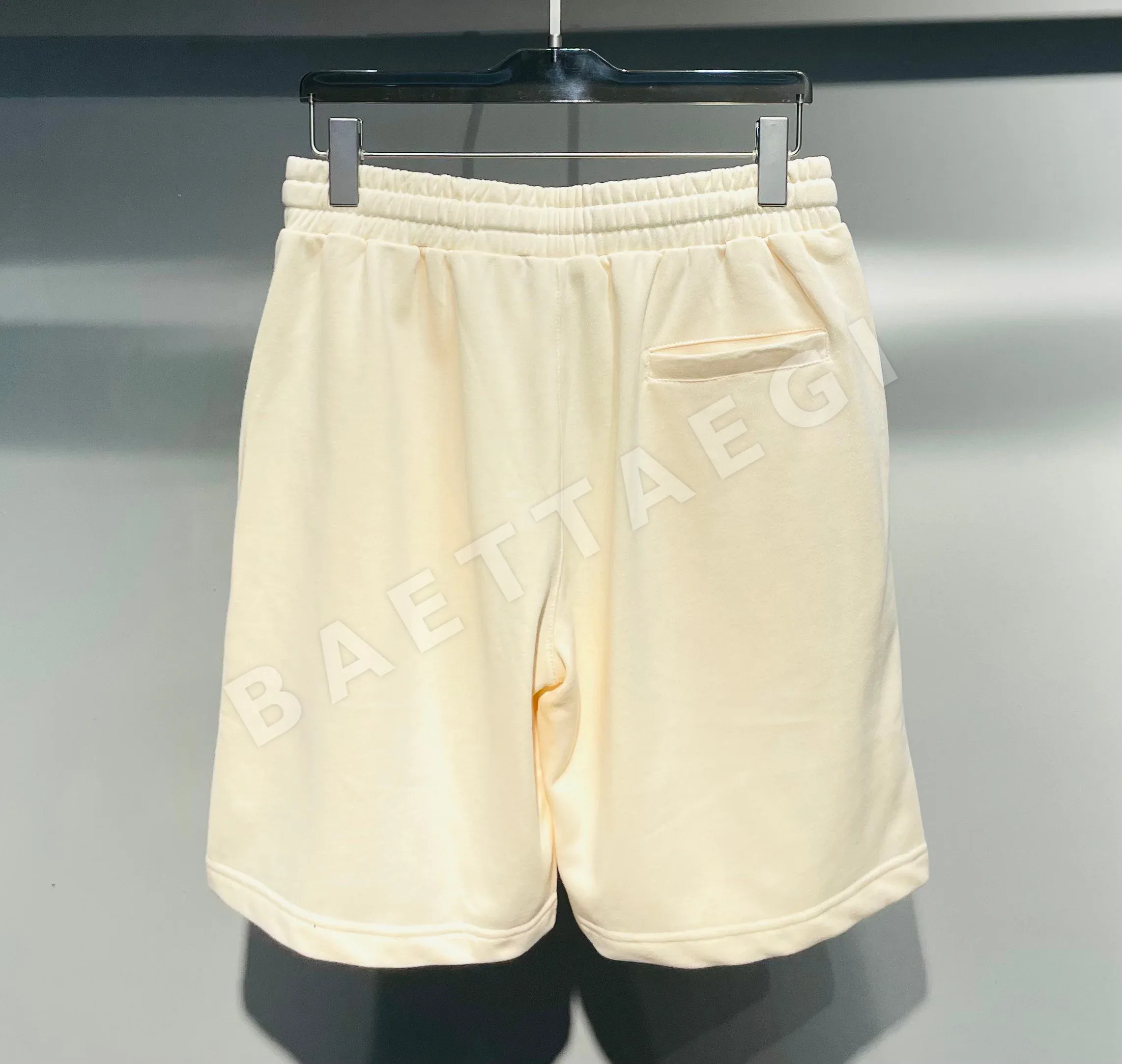 스톤아일랜드 남여공용 반바지 51376 Stone Island Shorts 상세 이미지 2