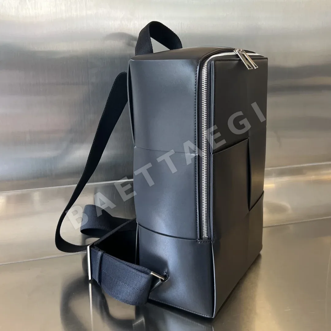 보테가베네타 스퀘어 우븐 백팩 680092 5171 상세 이미지 2