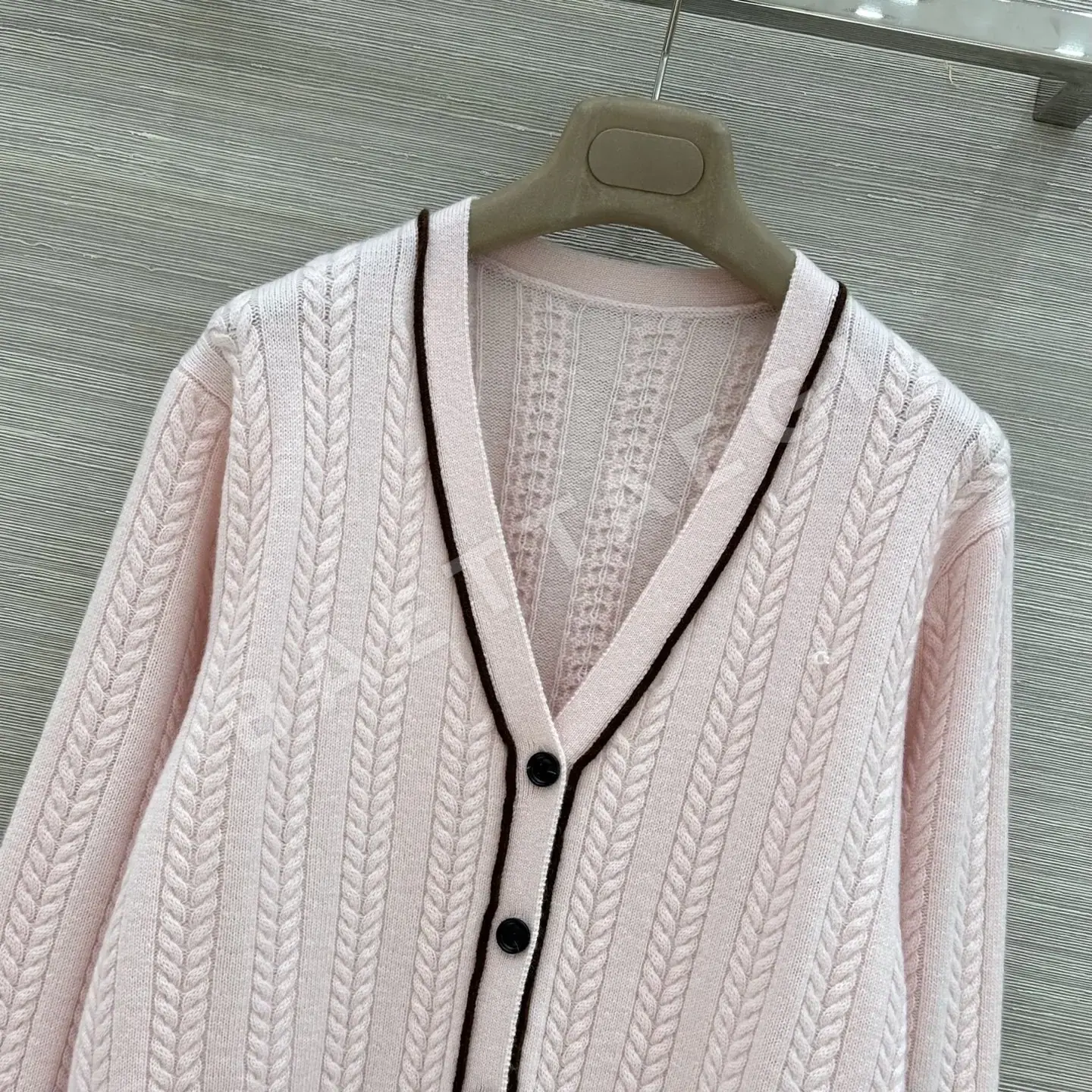 로로피아나 울 V넥 여성 가디건 상세 이미지 2