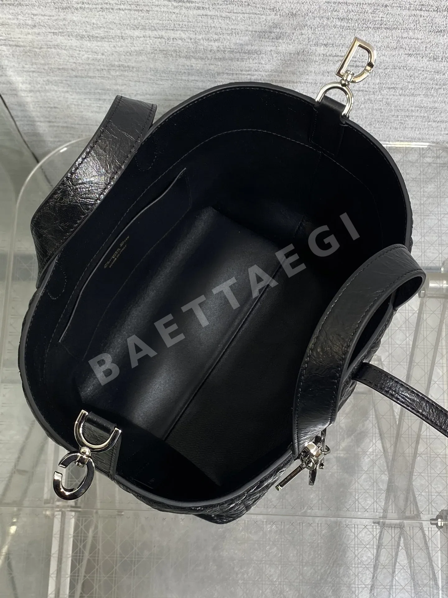 디올 뚜주흐 토트 가방 상세 이미지 8