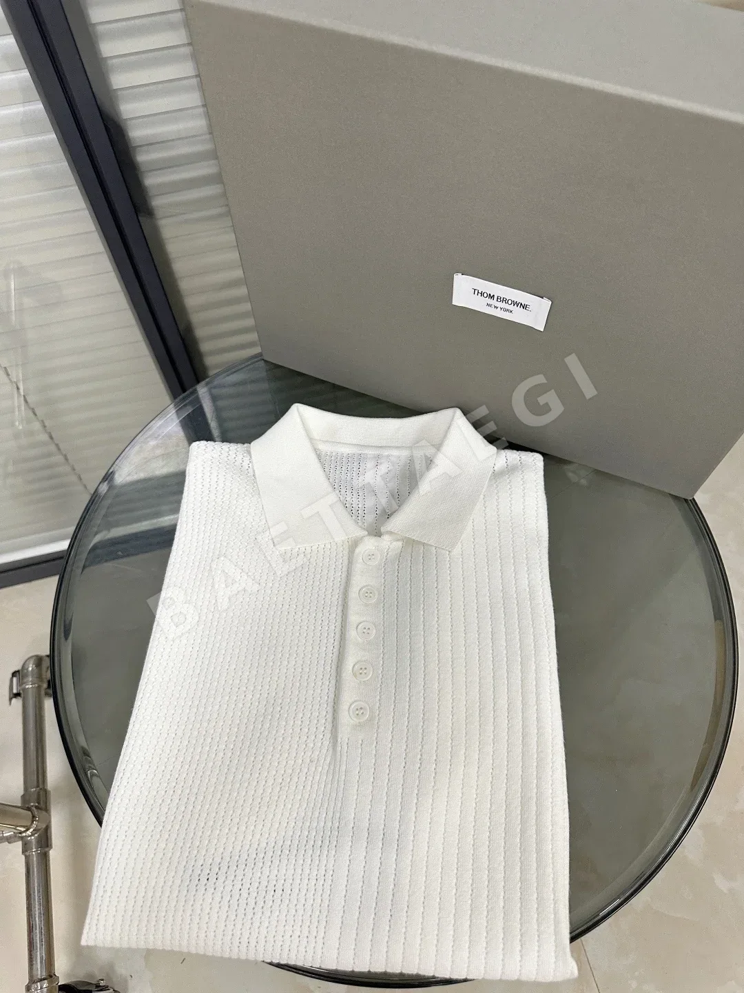 톰브라운 아이스 실크 리브 편 짜임 반팔 폴로셔츠 상세 이미지 3