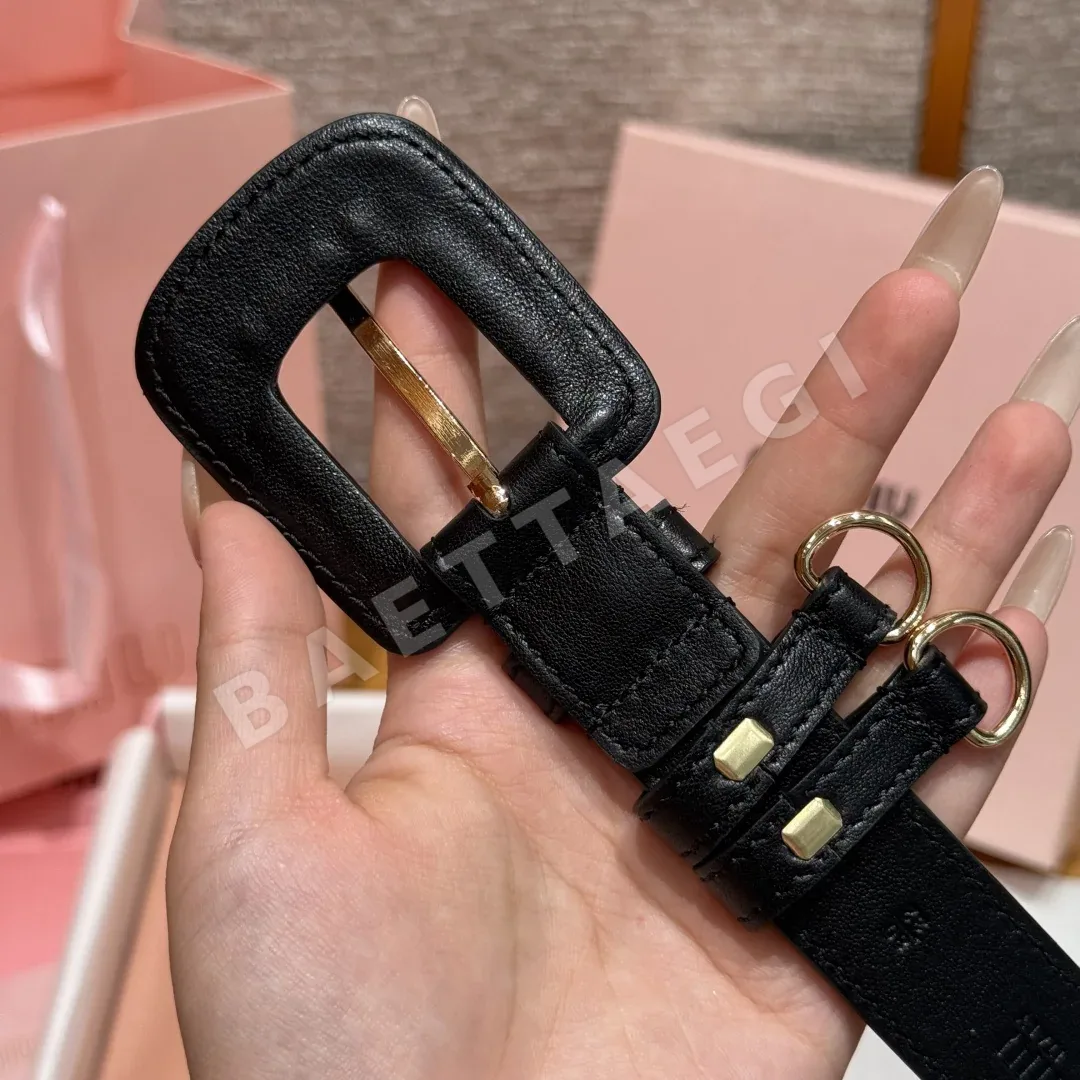 미우미우 가죽 벨트 2.5 cm 스퀘어 버클 상세 이미지 6