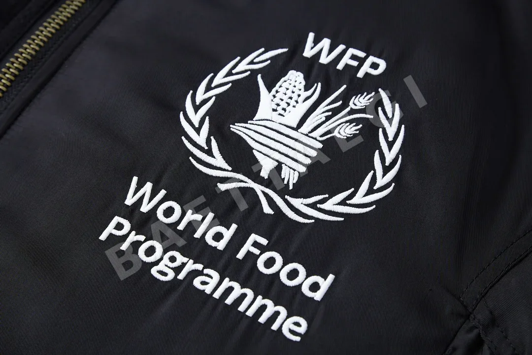 발렌시아가 WFP 봄버 남성 자켓 상세 이미지 4