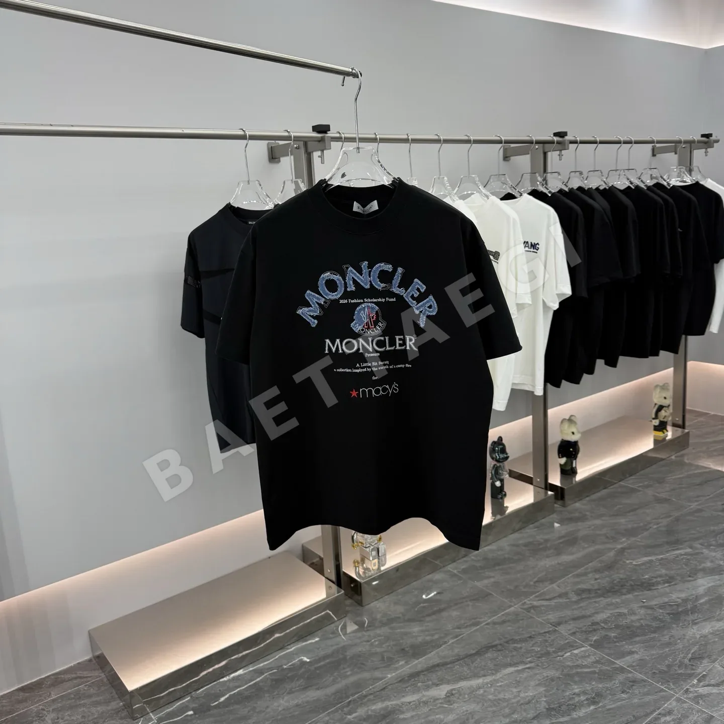 몽클레르 데님 자수 반팔 티셔츠 71777