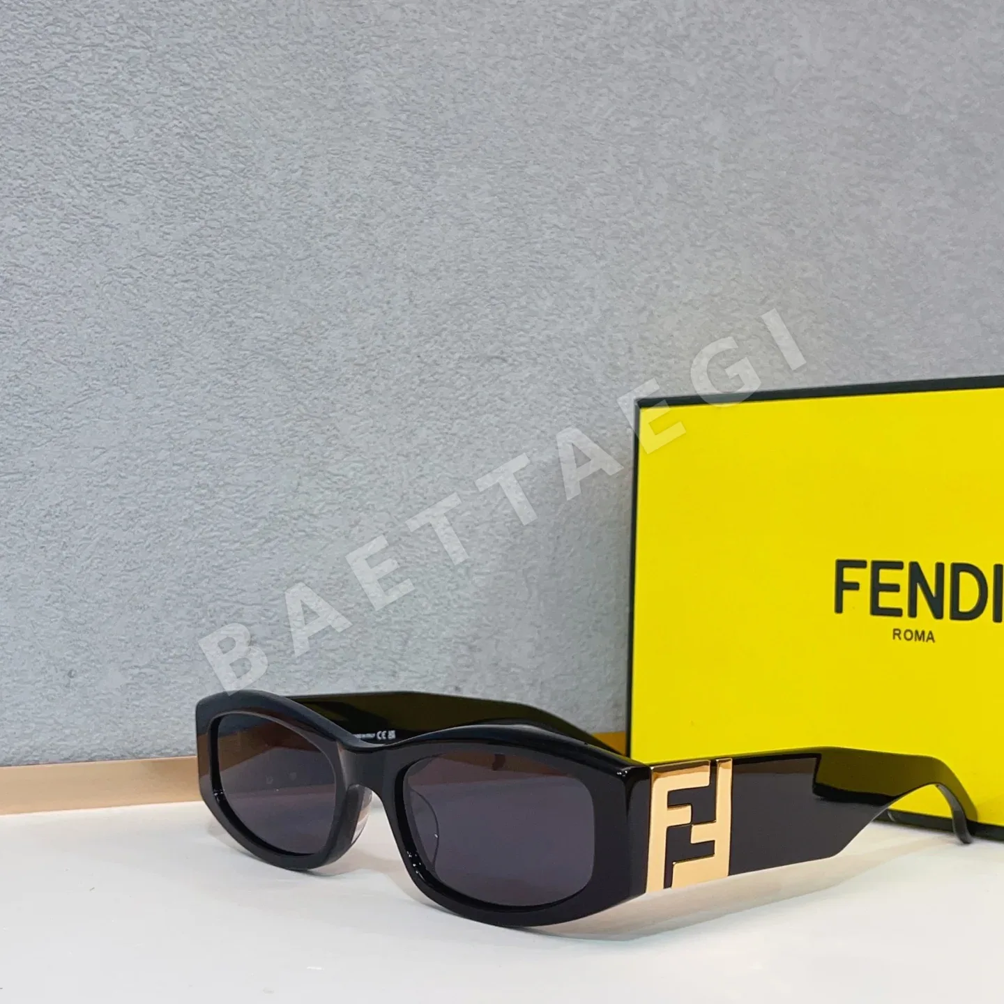 펜디 선글라스 74220 Fendi Sunglasses 상세 이미지 3