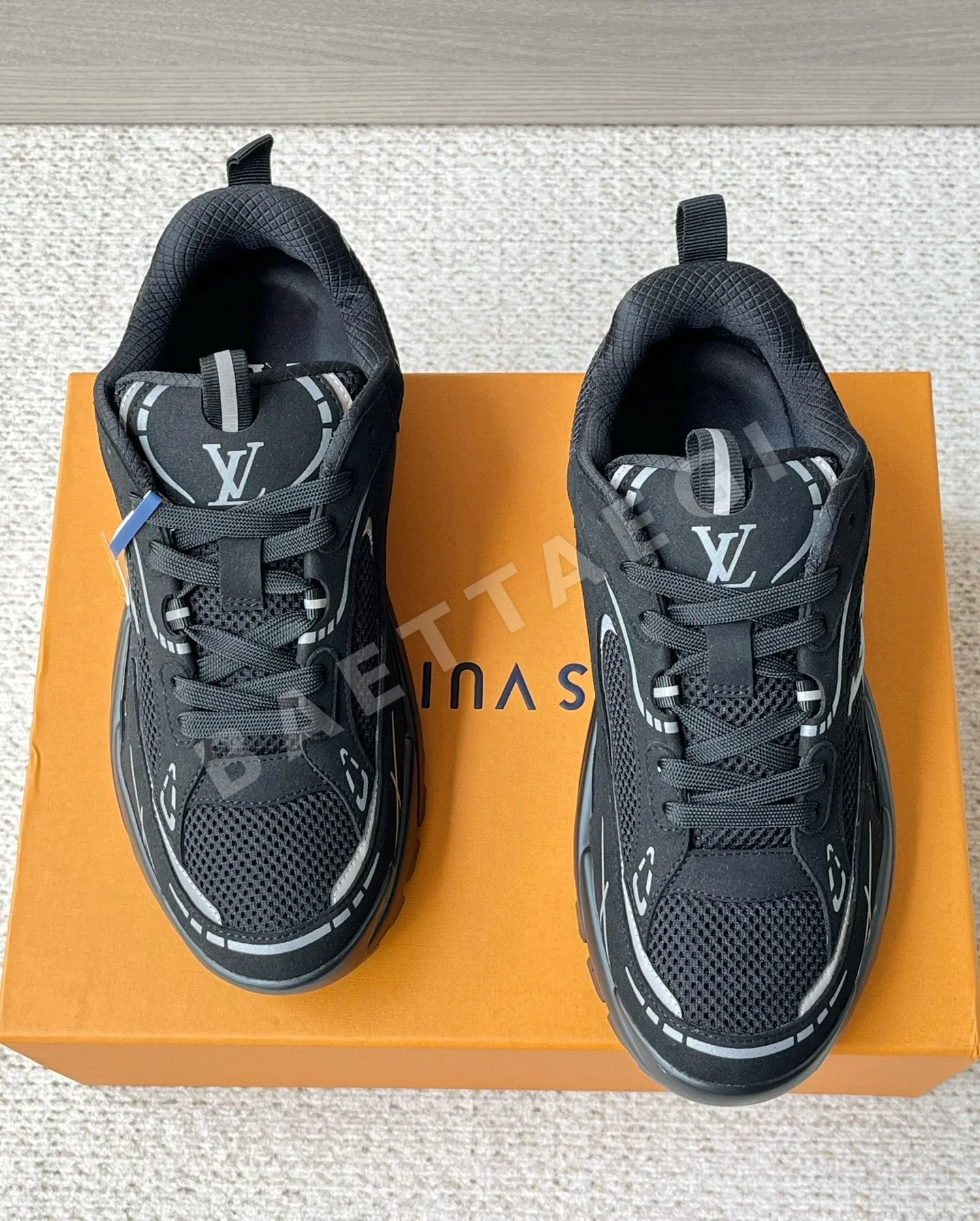 루이비통 LV Tatic Runner 남성 러닝화 상세 이미지 5