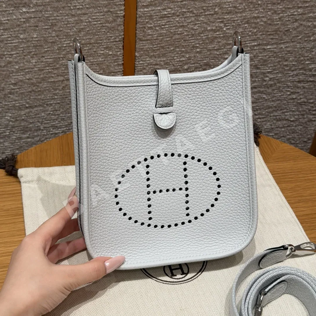 에르메스 미니 에블린 가방 144548
