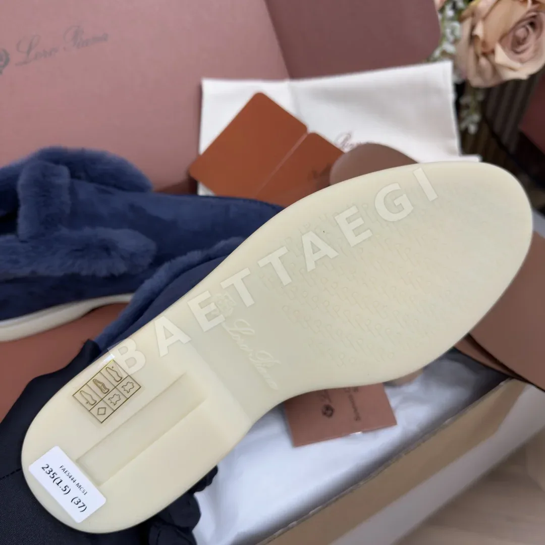 로로피아나 오픈 워크 퍼 상세 이미지 6