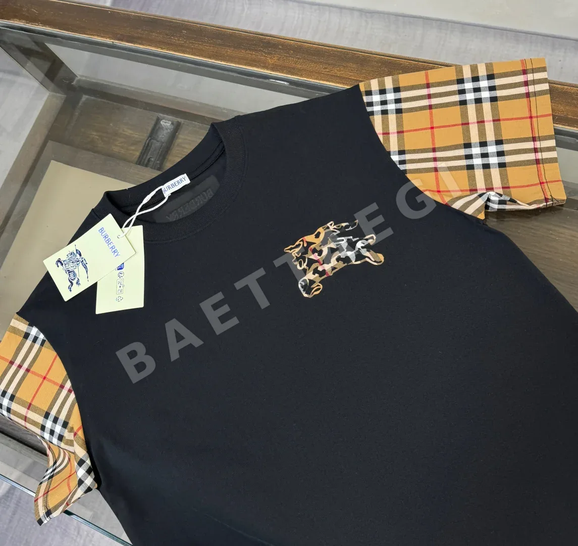 버버리 워호스 체크 패치 반팔 티셔츠 남녀공용 상세 이미지 3