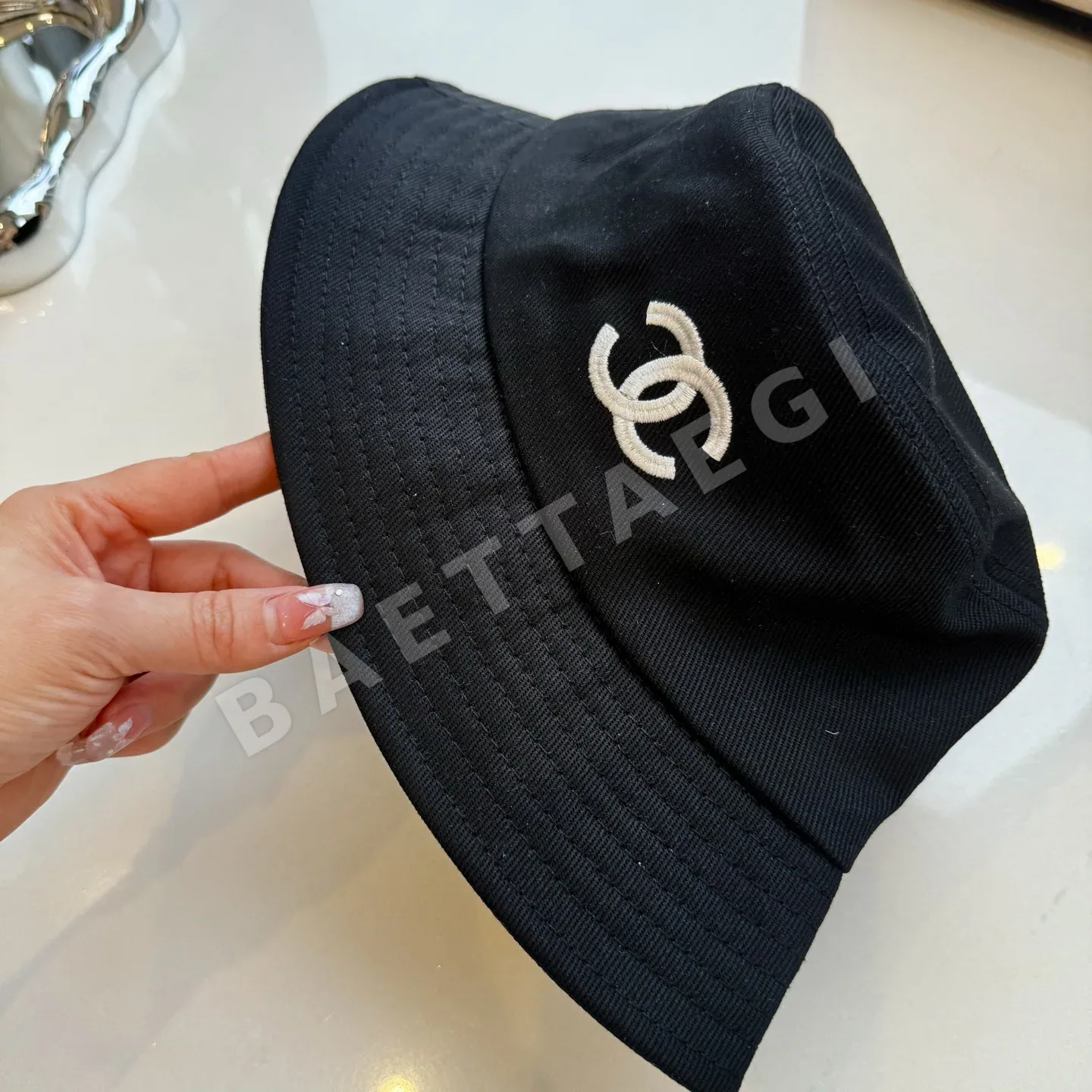 샤넬 더블 C 자수 트윌 야구모자 상세 이미지 6