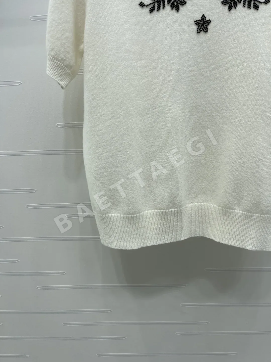디올 울 비즈 장식 여성 반팔 니트 상세 이미지 5