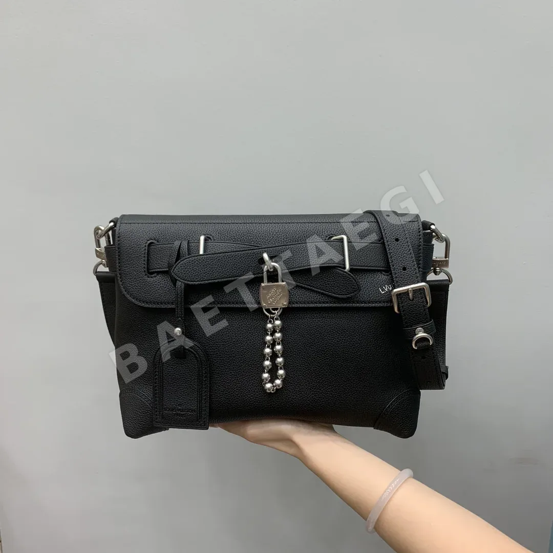 루이비통 스티머 메신저백 M11607