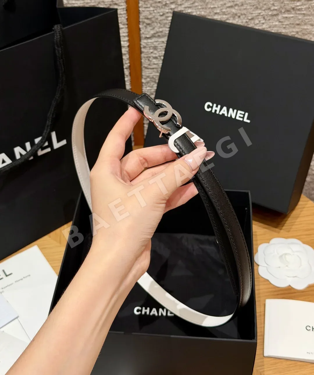 샤넬 더블 C 로고 양면 카프스킨 벨트 상세 이미지 3