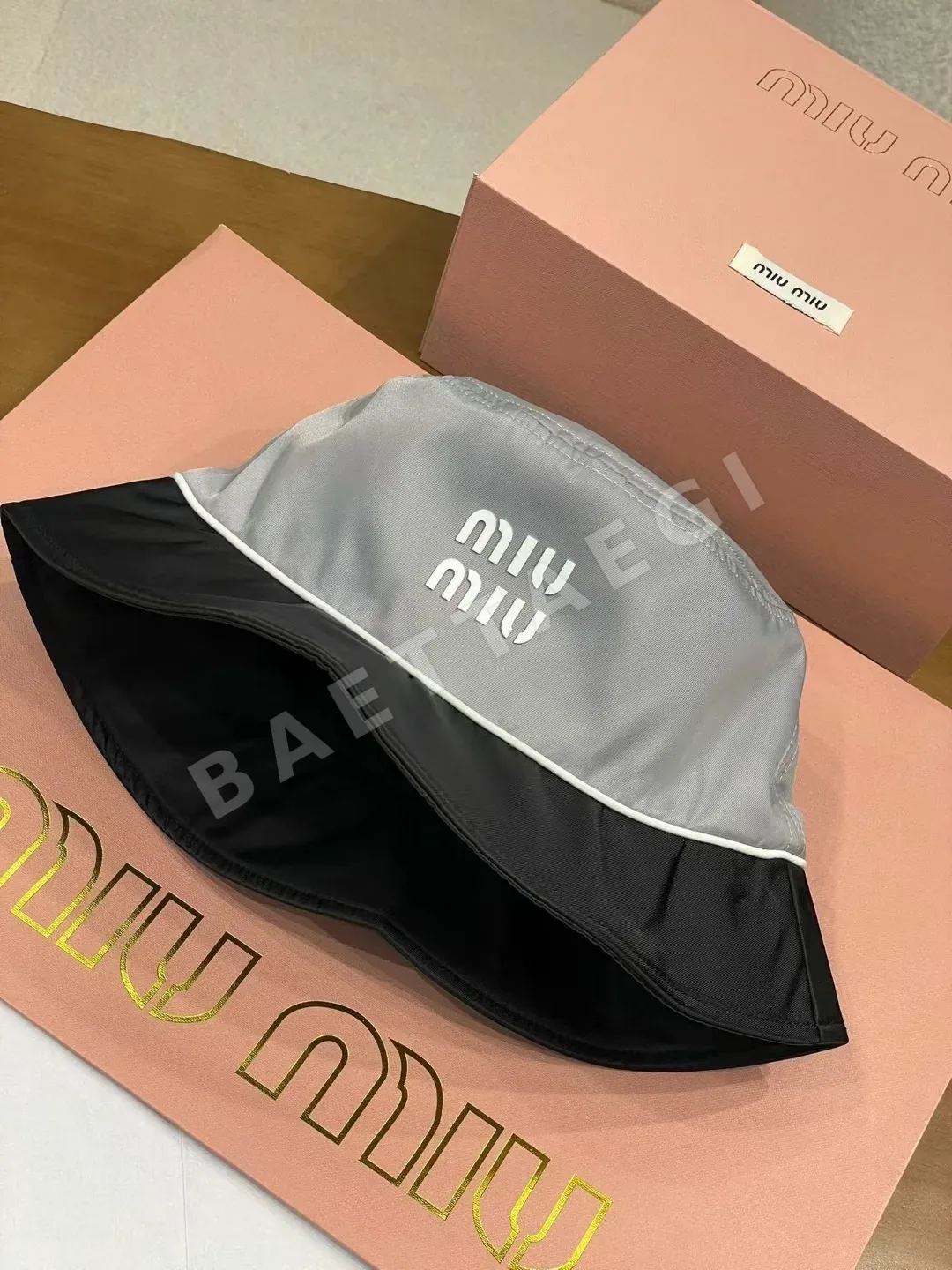 미우미우 모자 81306 Miu Miu Cap 상세 이미지 7
