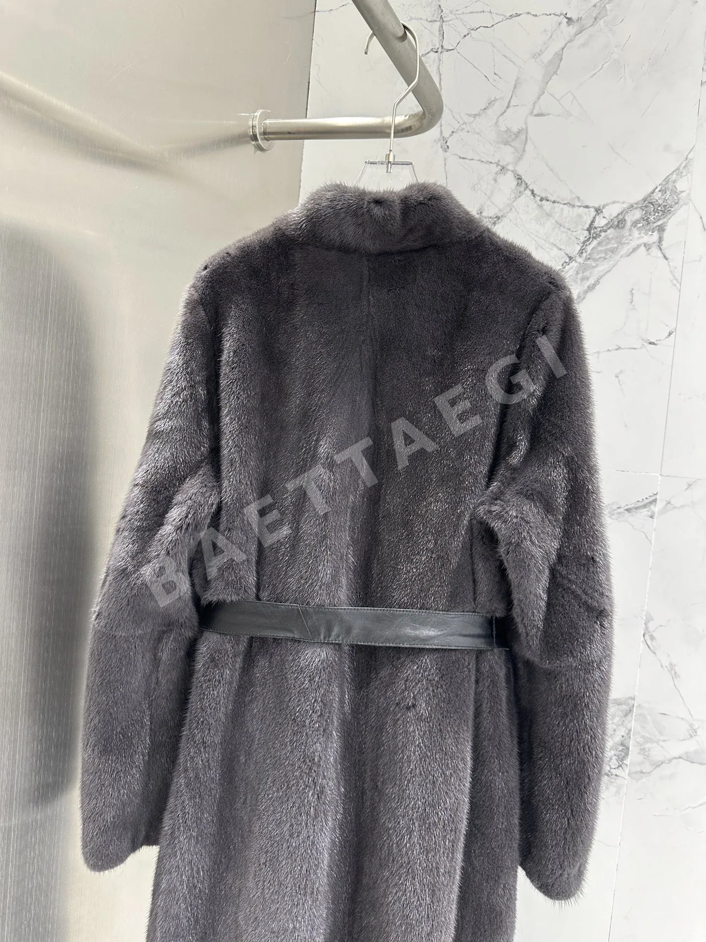 디올 오뜨꾸뛰르 메티에다르 여성 자켓 상세 이미지 9