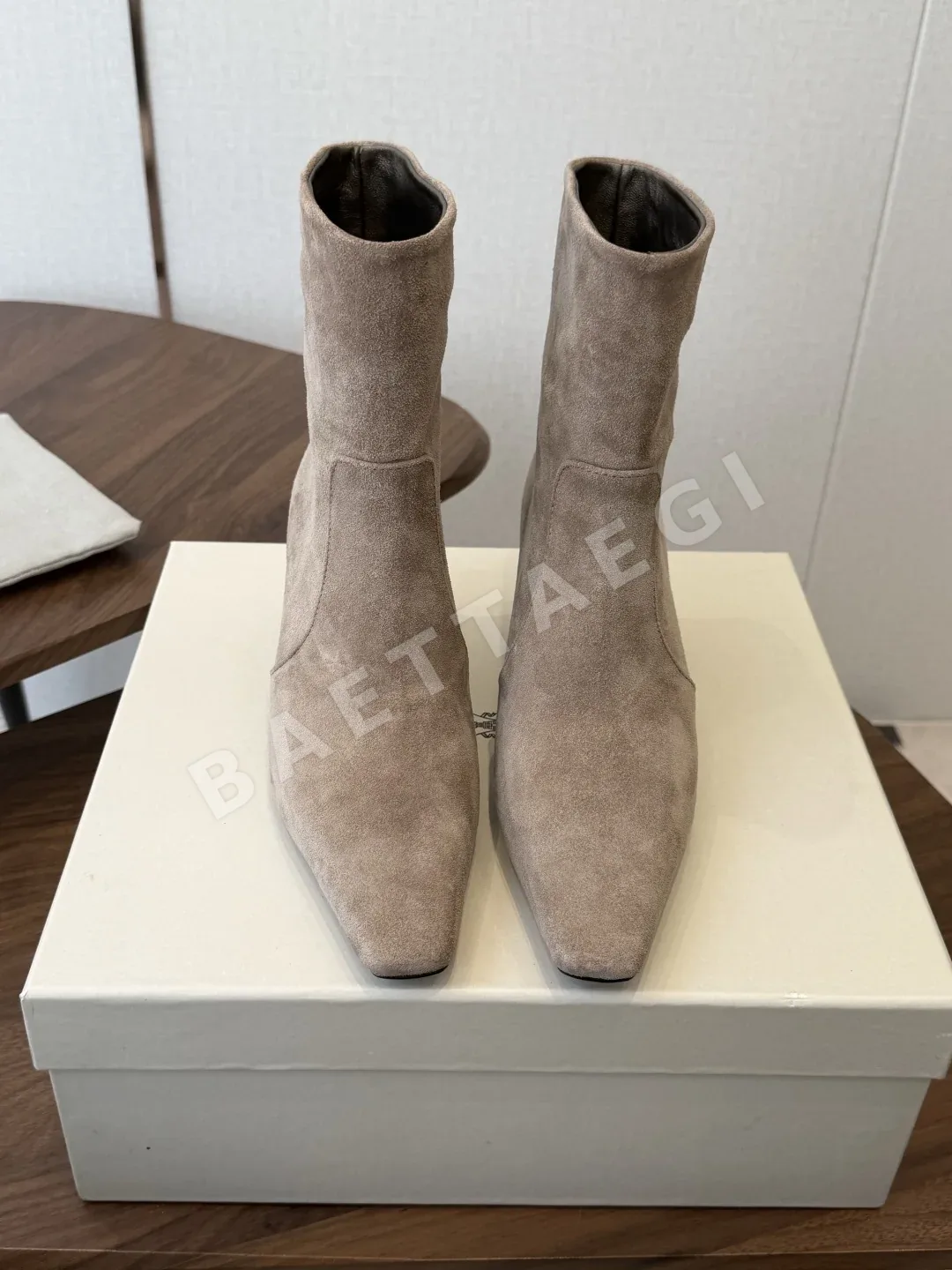 브루넬로쿠치넬리 스틸레토 힐 미드카프 부츠 151491
