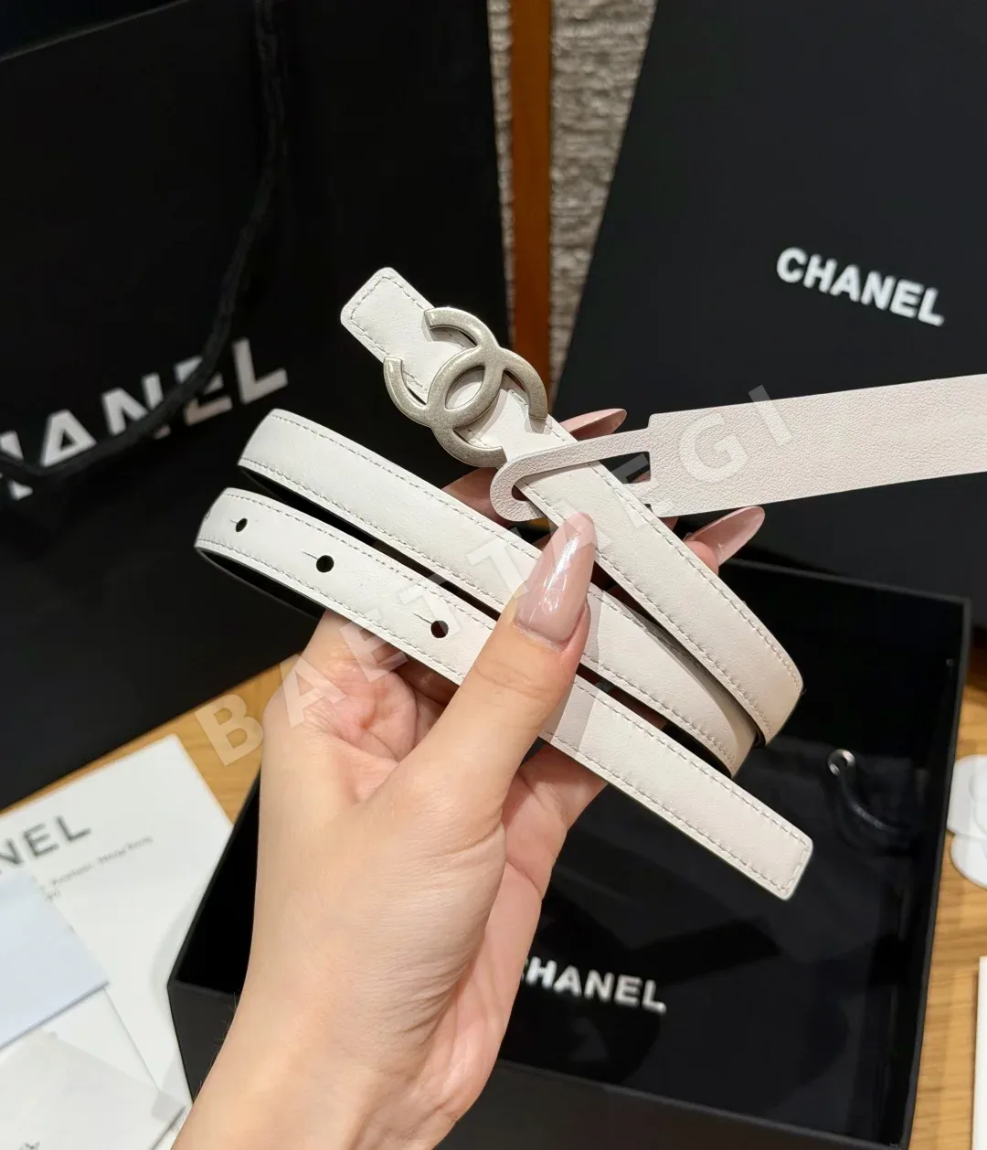 샤넬 더블 C 로고 양면 송아지가죽 벨트 상세 이미지 4