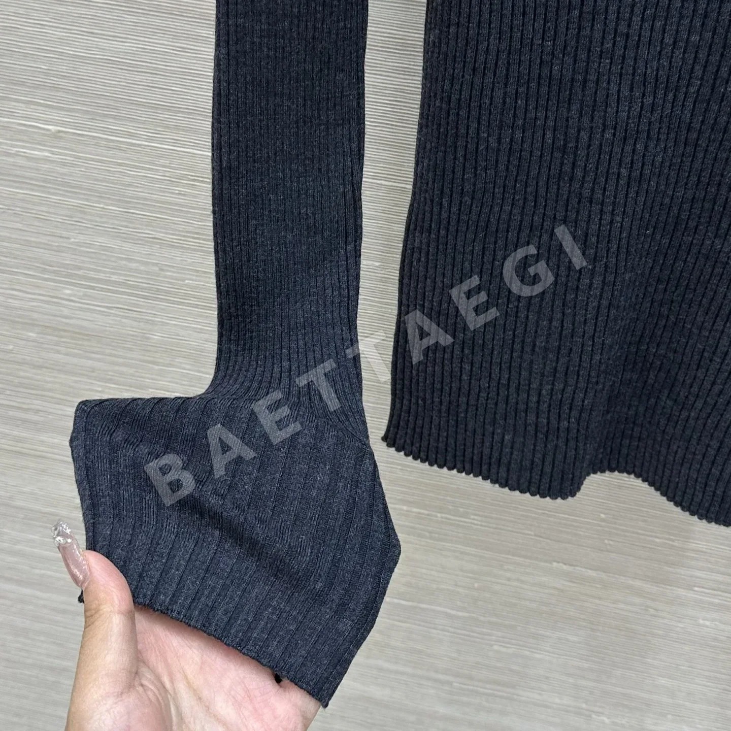 브루넬로쿠치넬리 메리노 울 폴로 카라 니트 상세 이미지 6