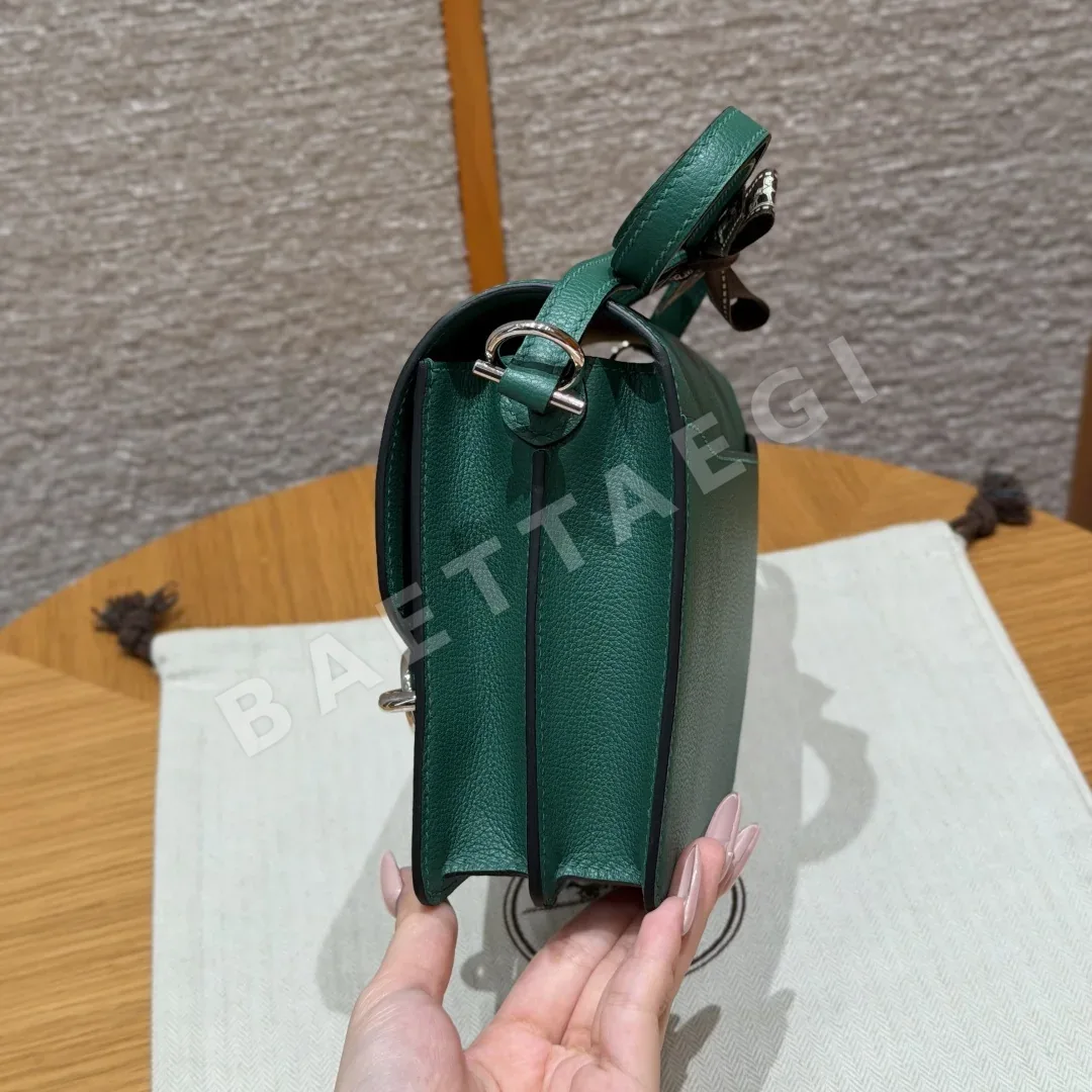 에르메스 실버 장식 에버카라 가죽 토트백 상세 이미지 4