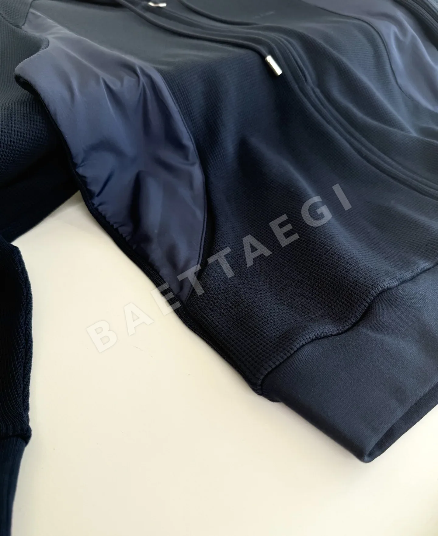 프라다 와플 나일론 기하학 패치워크 남성 후드 자켓 상세 이미지 6