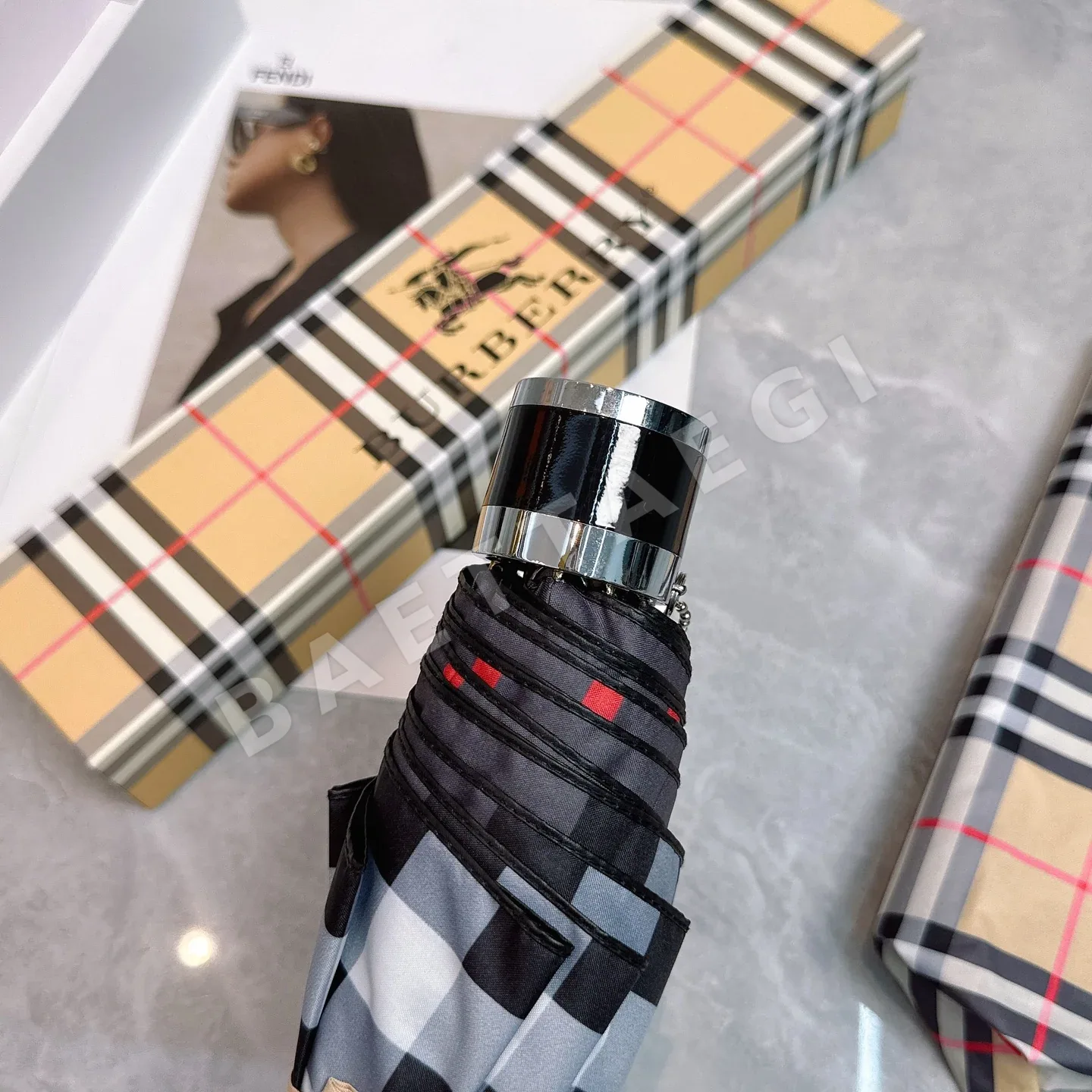 버버리 우산 85495 Burberry Umbrella 상세 이미지 2
