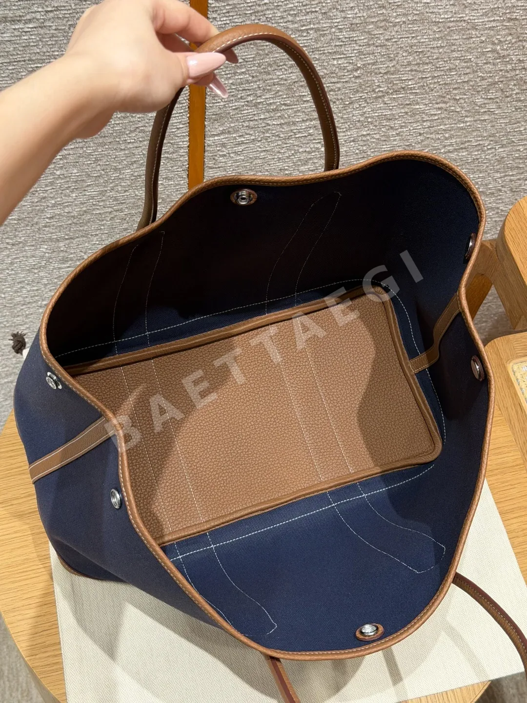 에르메스 가든파티 30 린넨 레더 숄더백 상세 이미지 3
