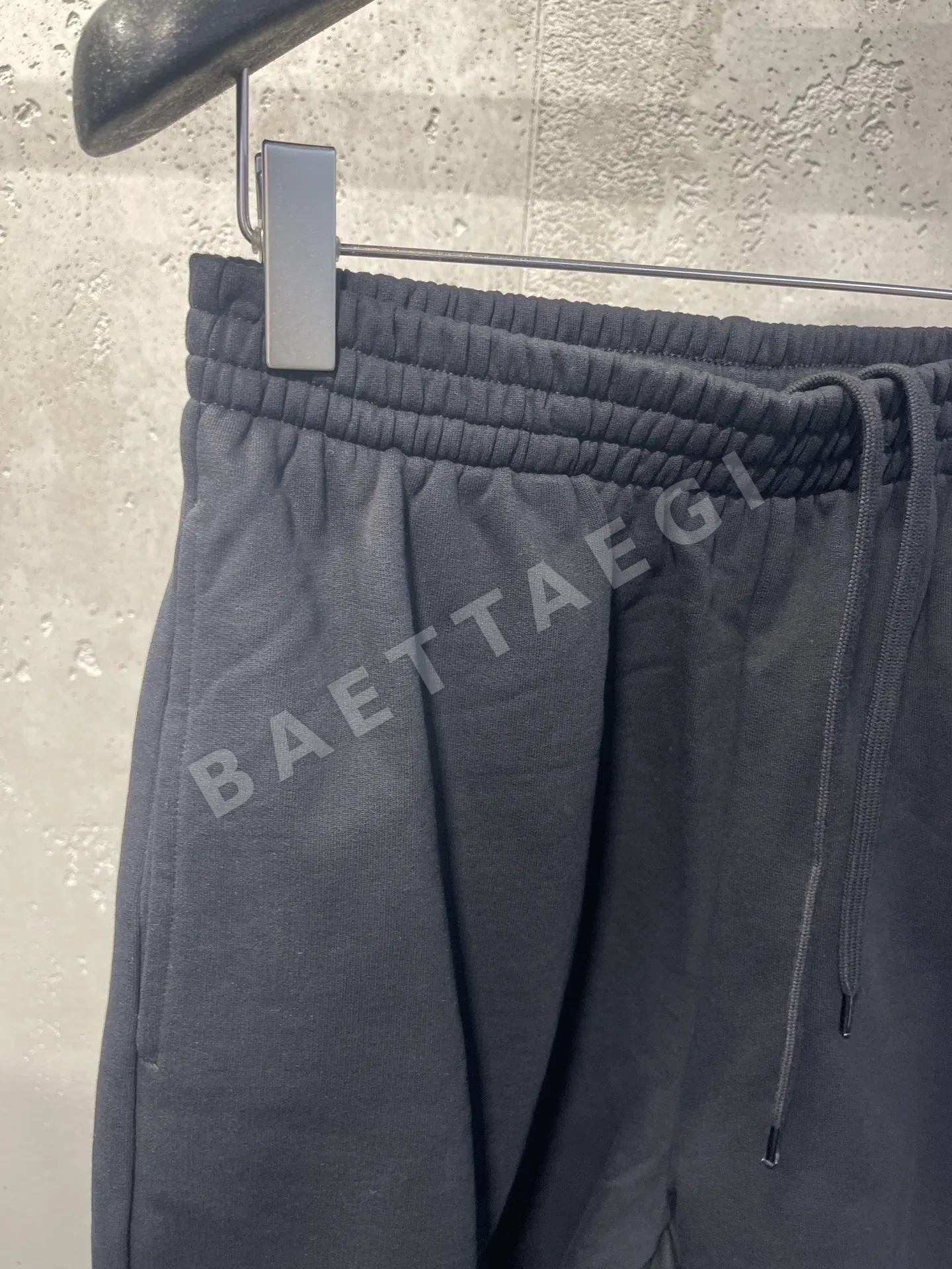 발렌시아가 남성 반바지 상세 이미지 6