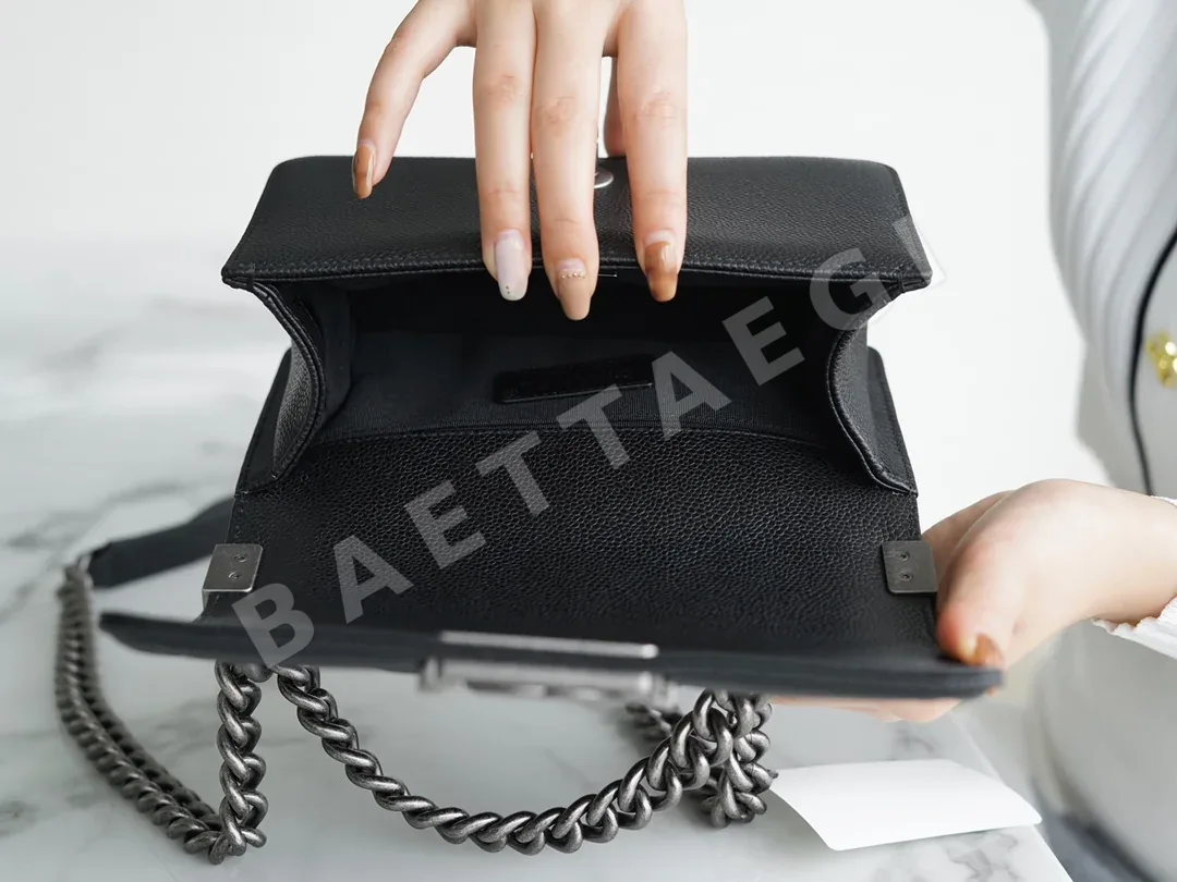 샤넬 보이백 미니 캐비어 가방 상세 이미지 5