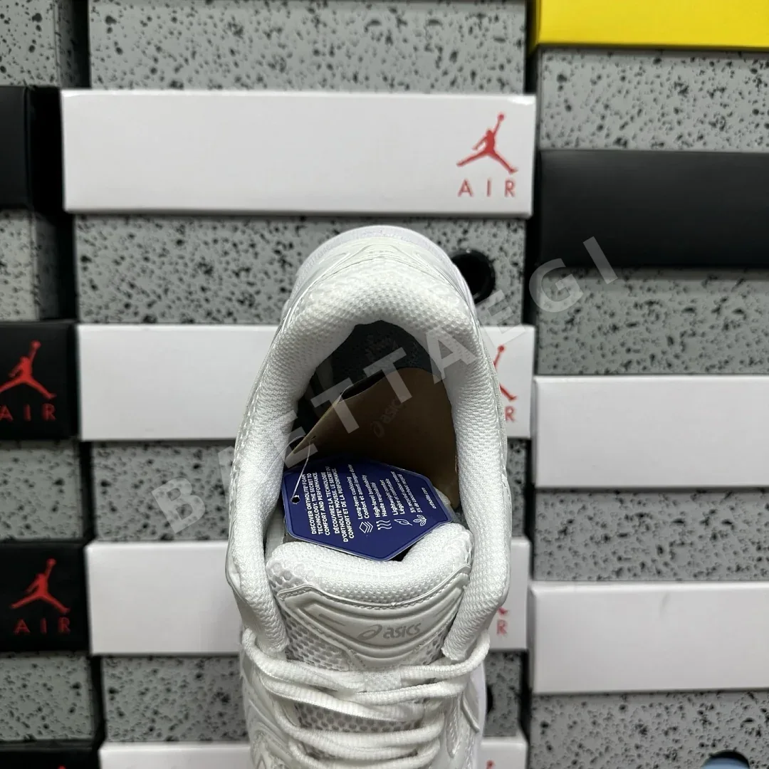 아식스 [LZ] 젤 카야노 14 1201A019-100 200561 Asics Gel-Kayano 14 Triple White 상세 이미지 3