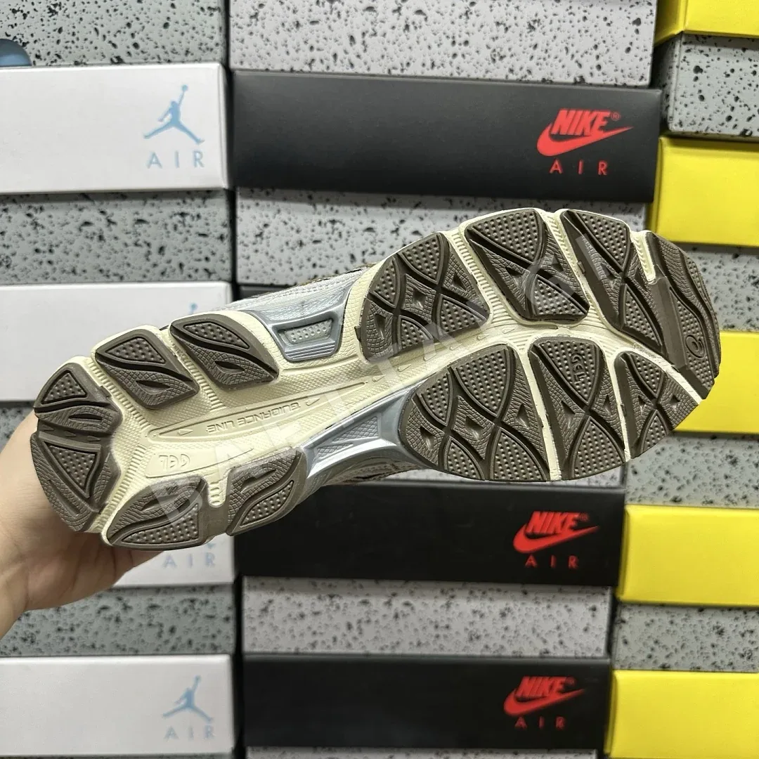 아식스 [GX] 젤 NYC 1203A383-114 200545 Asics Gel-NYC Cream Cement Grey Brown 상세 이미지 9