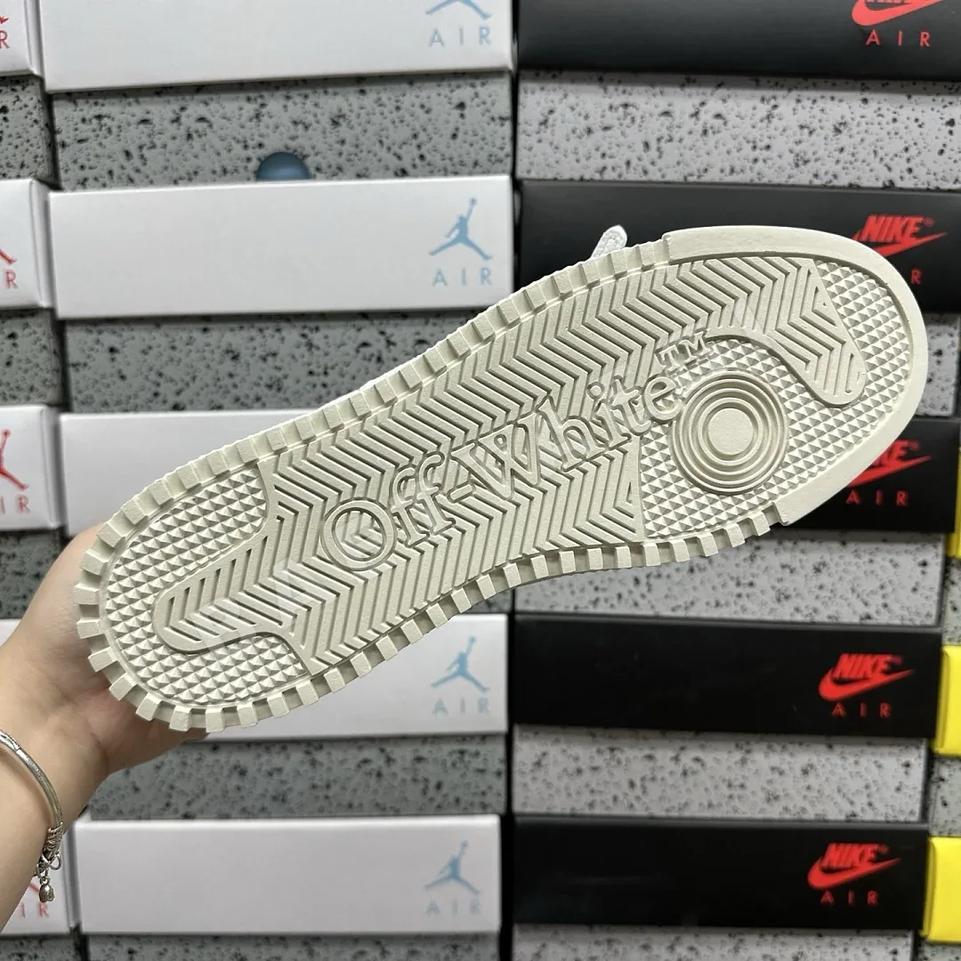 오프화이트 3.0 오프 코트 로우 202498 Off White 3.0 Off Court Low White Black 상세 이미지 9