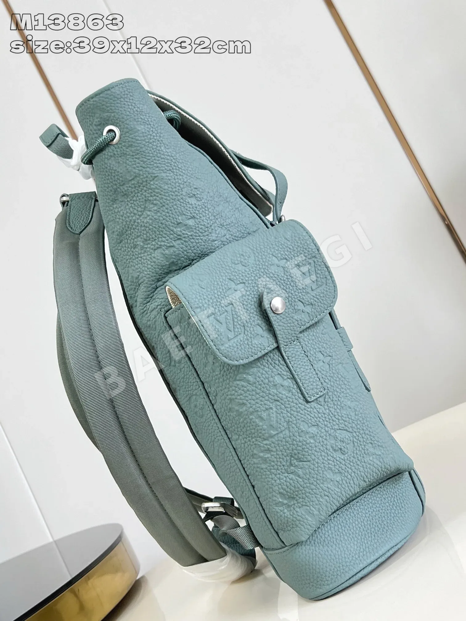 루이비통 M13863 백팩 숄더백 상세 이미지 3