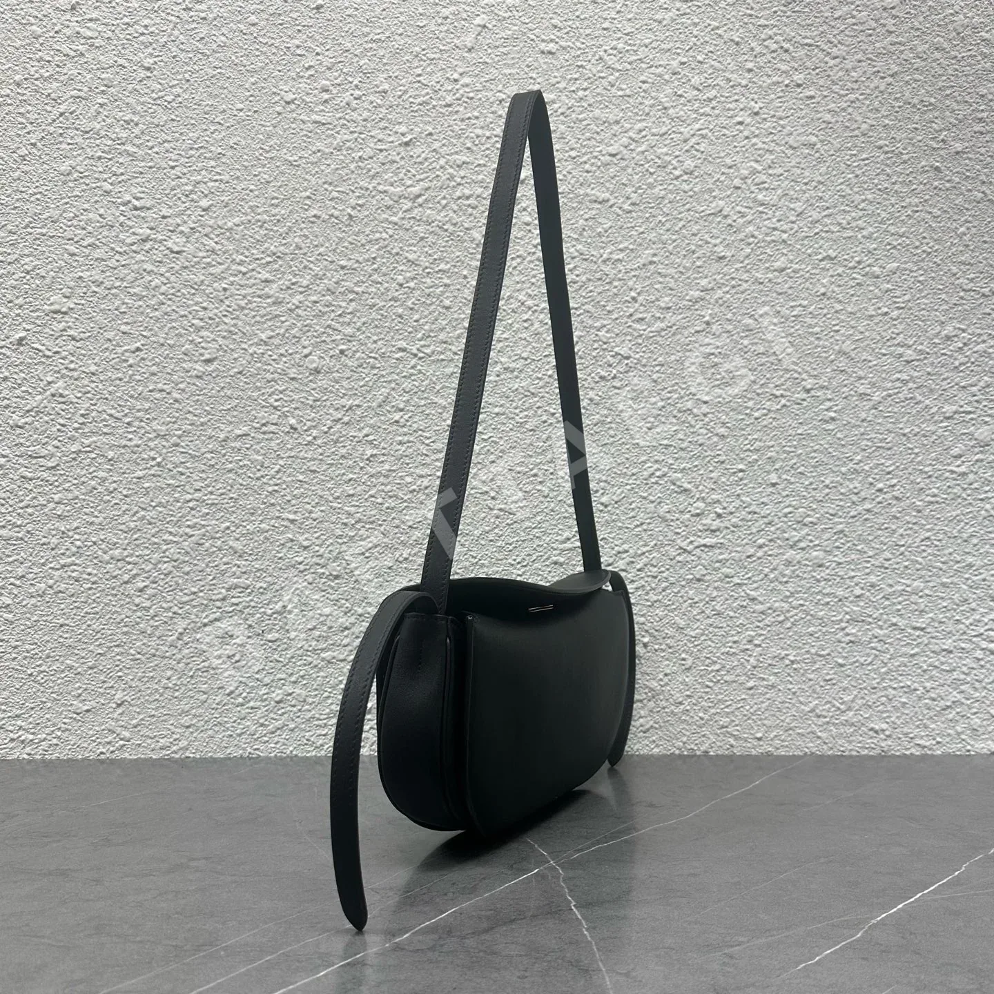 셀린느 핫도그 미니 숄더백 상세 이미지 2