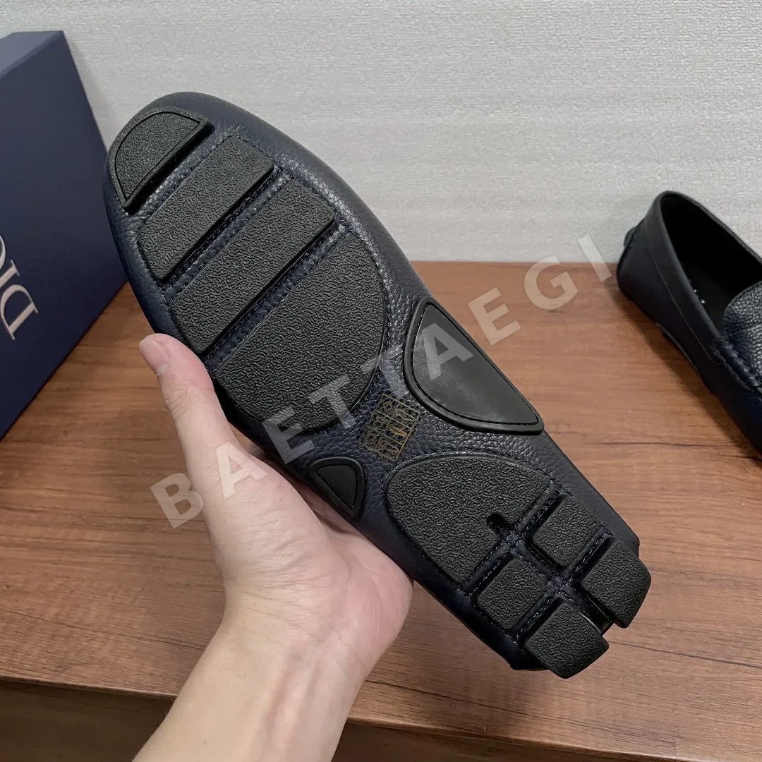 디올 로퍼 남성 가죽 가로 스트랩 디자인 상세 이미지 6