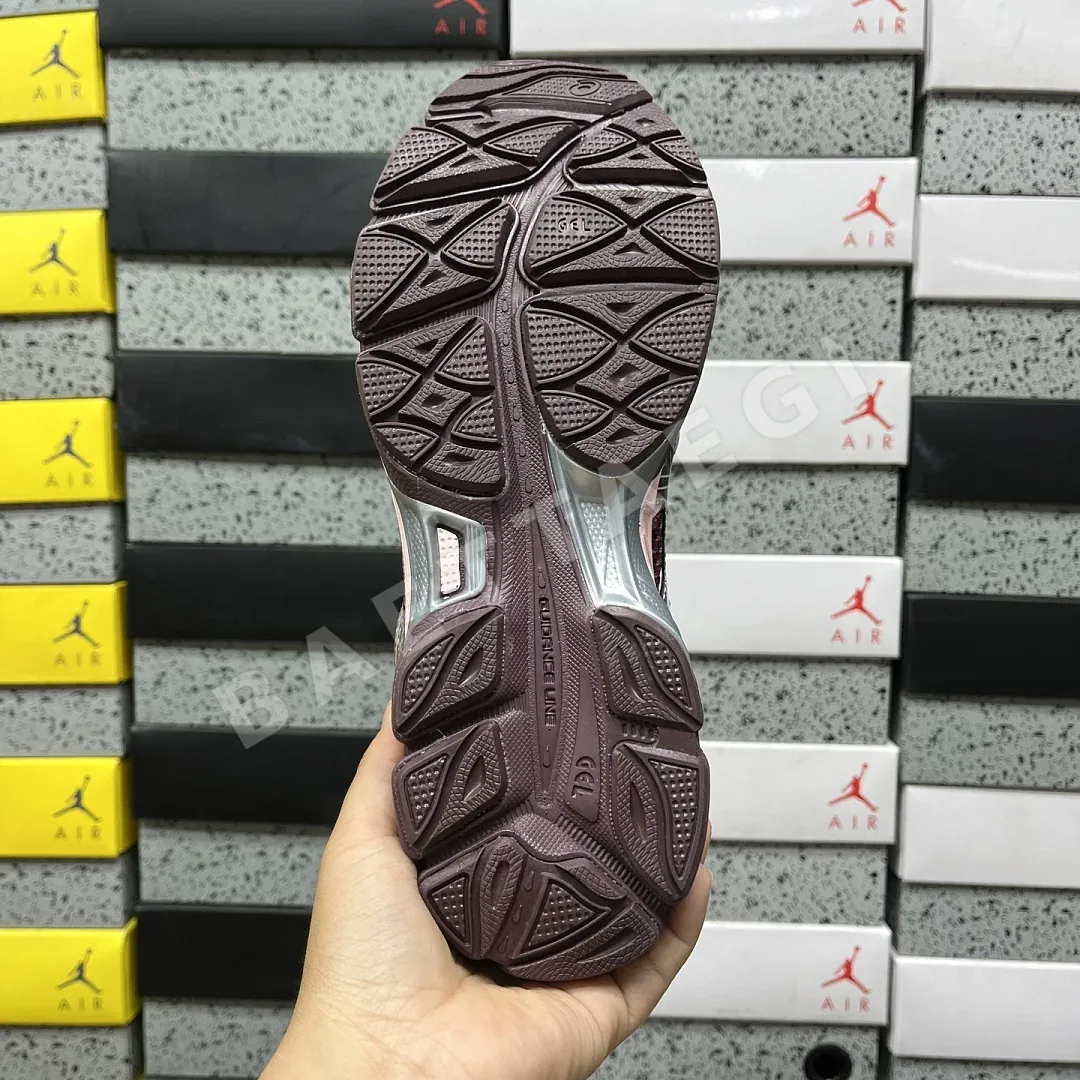 아식스 [WZ] 젤 큐뮬러스 16 1203A733-600 200404 Asics Gel-Cumulus 16 Burgundy Pink 상세 이미지 5