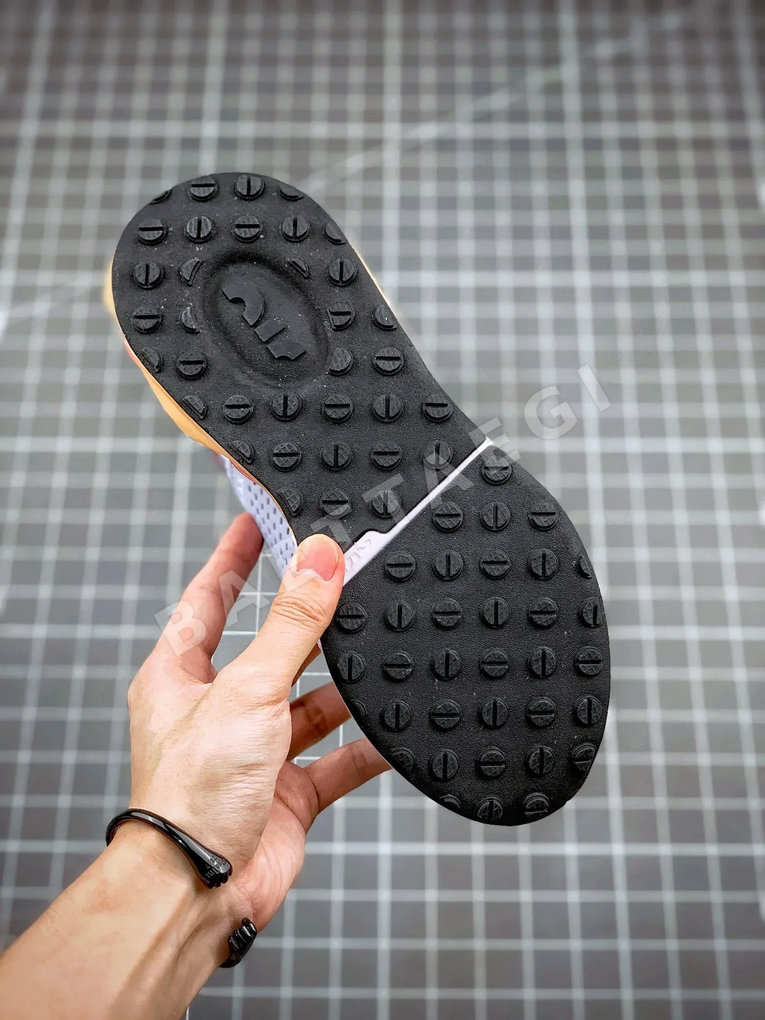나이키에어맥스 에어 쿠셔닝 로우탑 여성 신발 상세 이미지 7