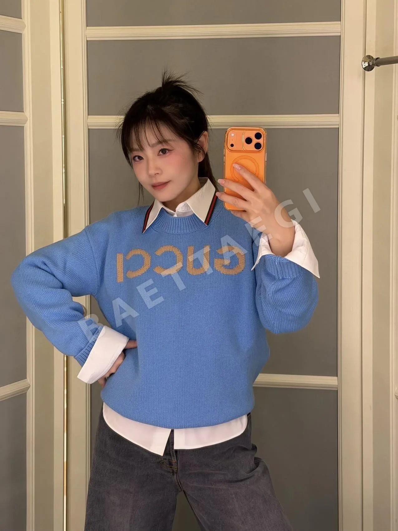 구찌 레터 자수 울 숏 니트 54053
